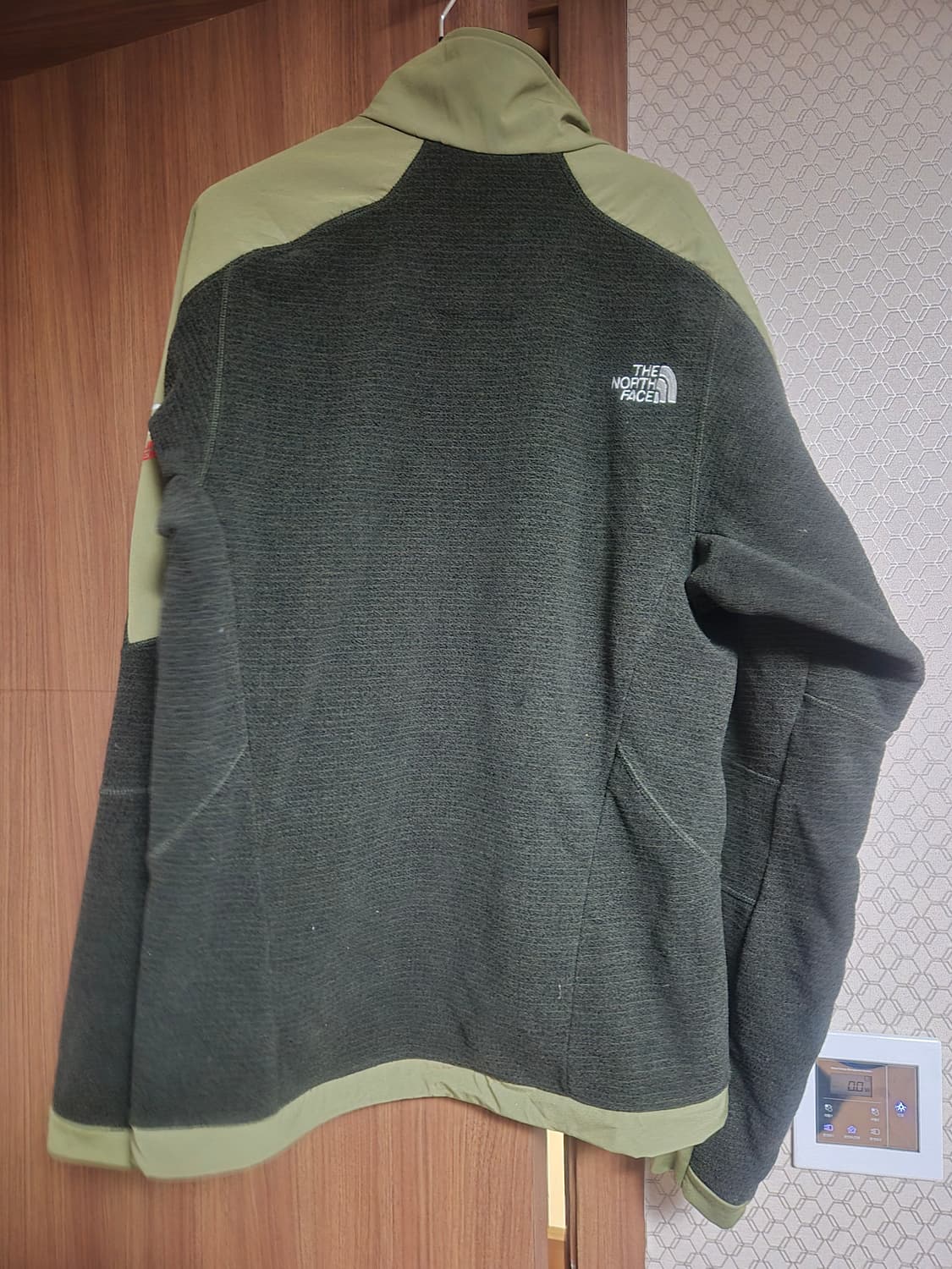 노스페이스 등산기모후리스자켓 95  실측95ㅡ100 상품이미지7