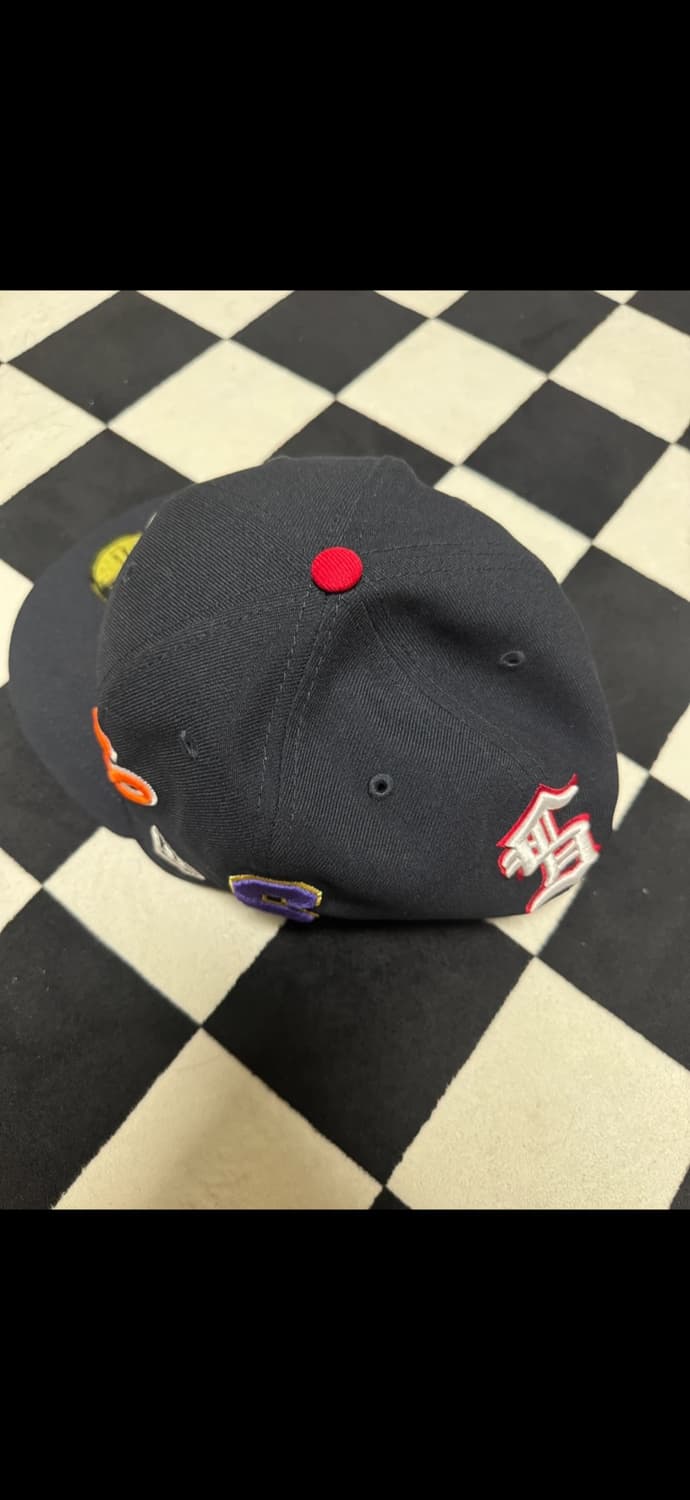 슈프림 멀티 s로고 뉴에라 네이비 상품이미지3