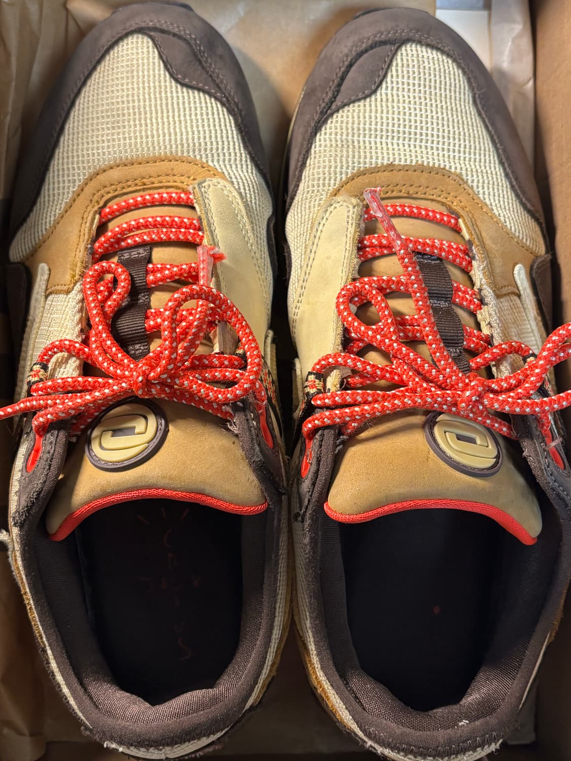 나이키 x 트래비스 스캇 에어맥스1 캑터스 브라운 상품이미지5