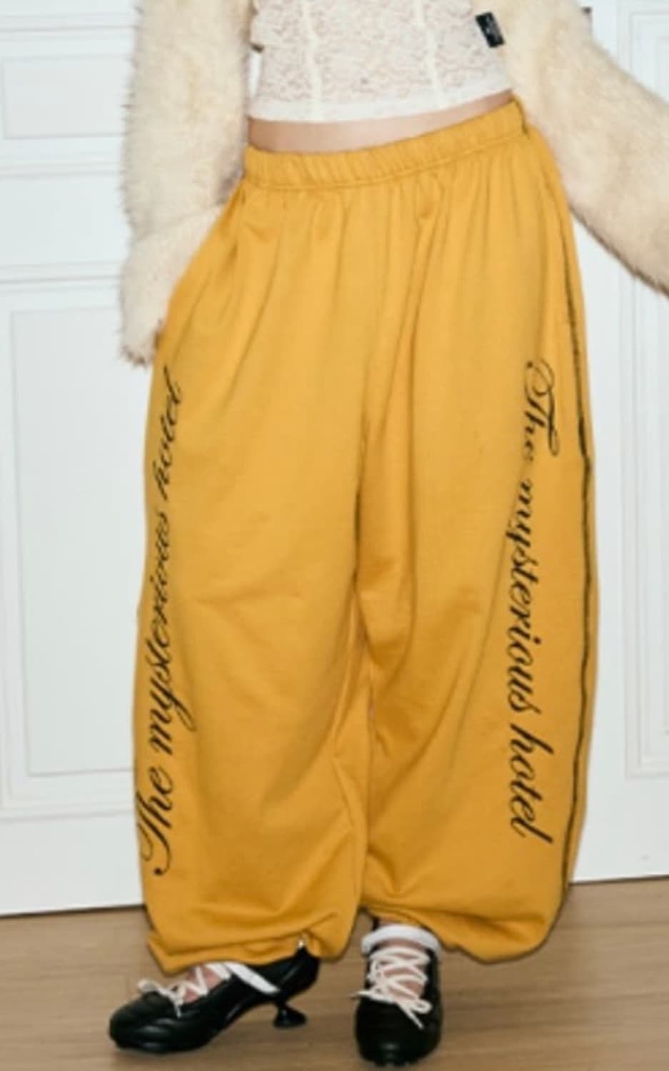 더미스테리어스 호텔 스웻팬츠 옐로우 구해요 상품이미지1