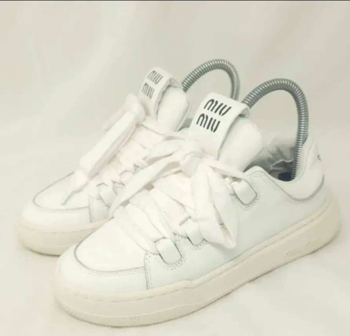 미우미우 로고 레더 스니커즈 (37사이즈/240mm) 상품이미지3