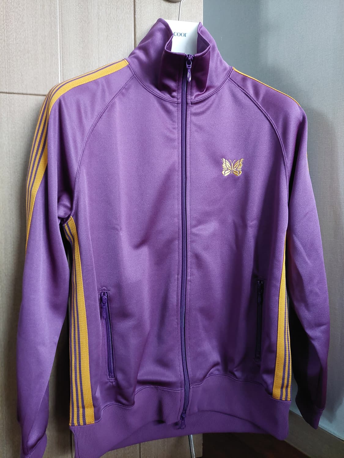 니들스 트랙자켓  폴리스무스 퍼플(M) 판매합니다. 상품이미지3