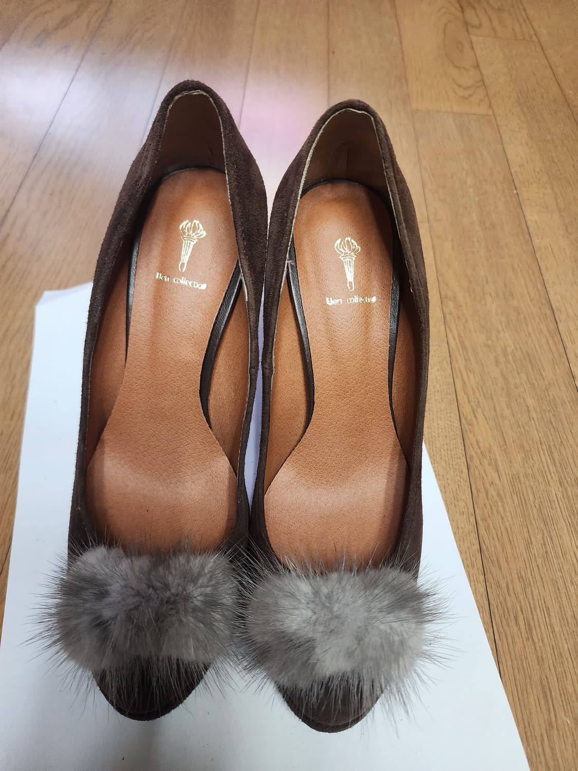 Elu collection 스웨이드 털 펌프스 브라운 상품이미지1