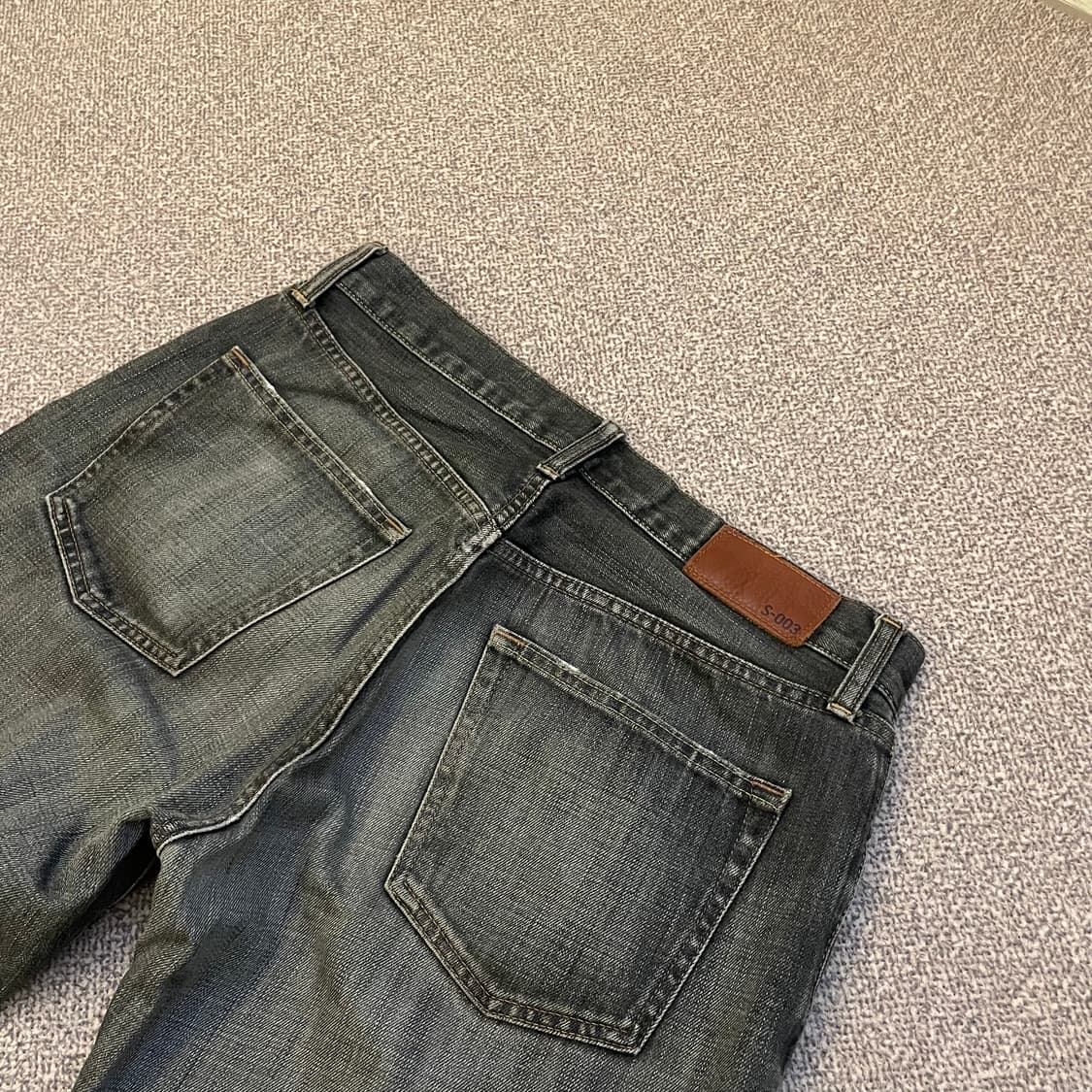 유니클로 스트레이트 진 상품이미지2