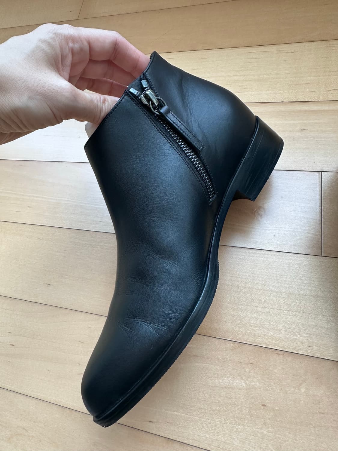 쥬세페 자노티 블랙 가죽 앵클 부츠 35 1/2 (정품, 새상품) 상품이미지4