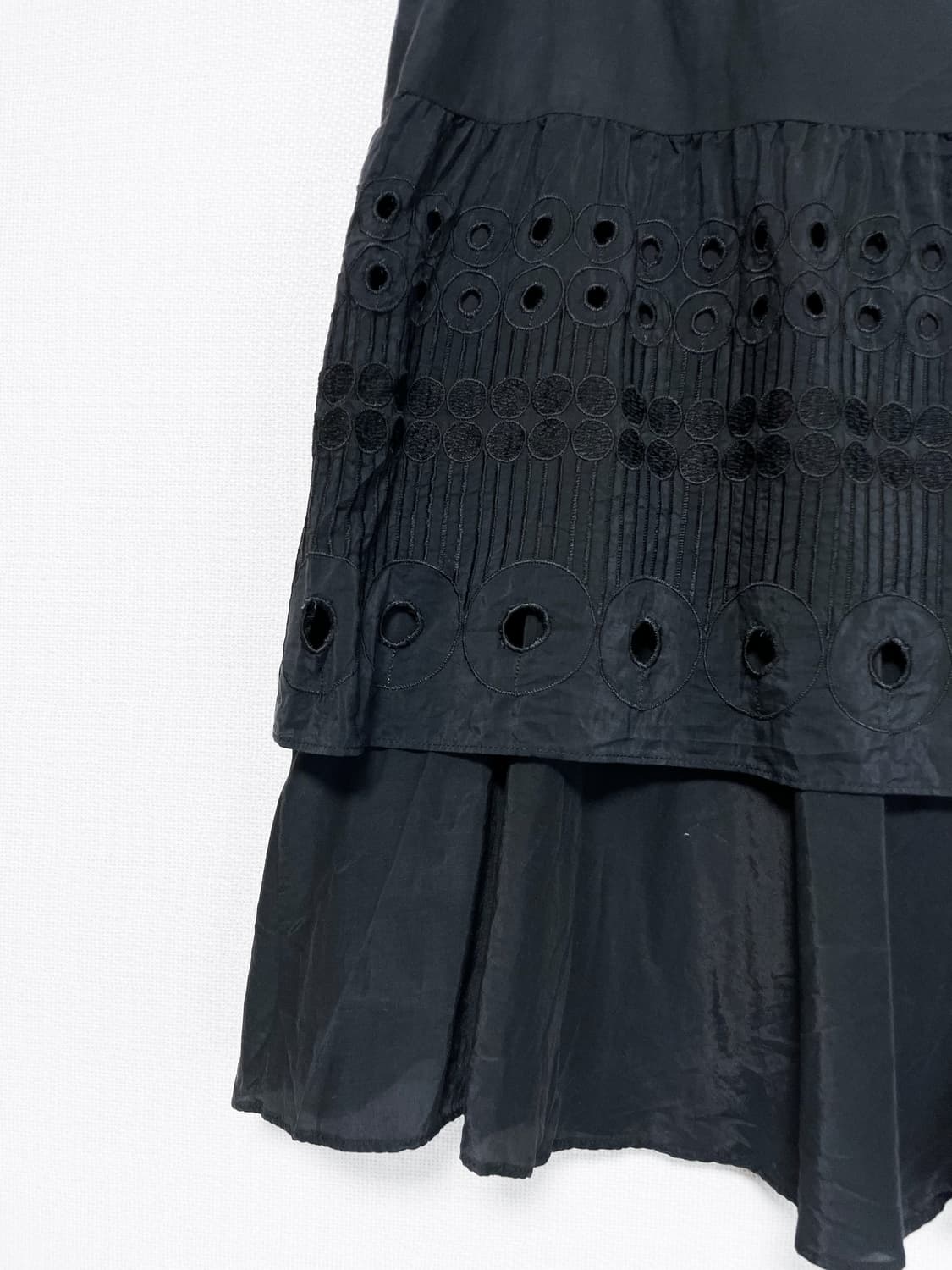 Punching Frill Midi Skirt - Black 상품이미지6
