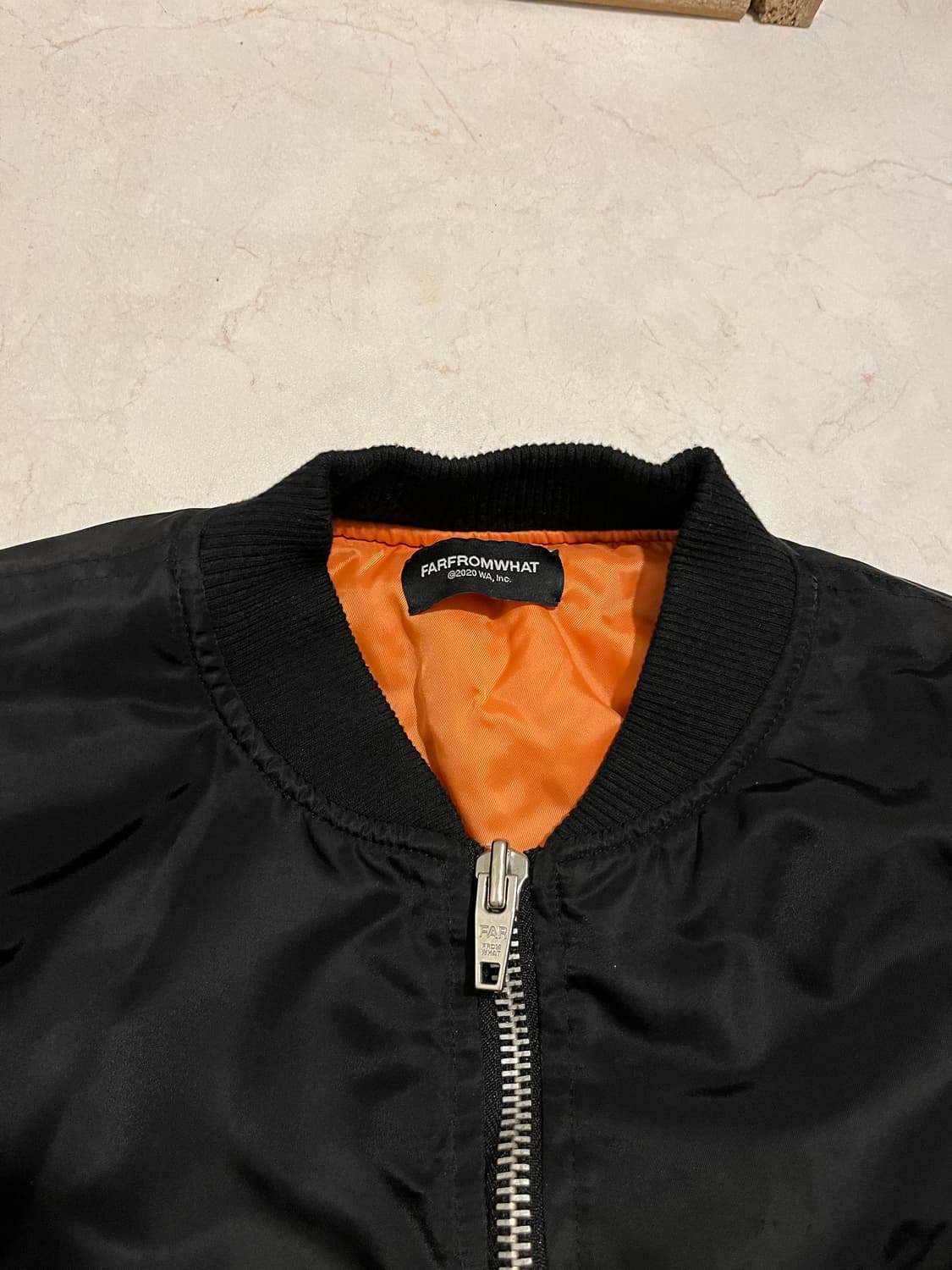 파프롬왓 Farfromwhat 샘플 백 프린팅 MA-1 상품이미지3