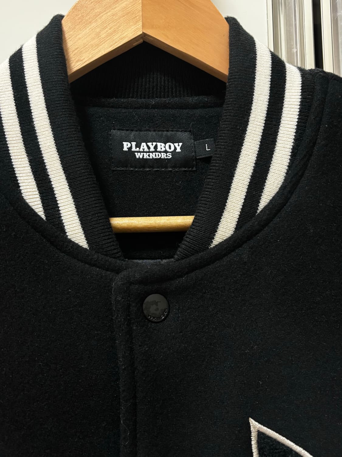 위켄더스X플레이보이 콜라보 바시티 자켓 상품이미지4