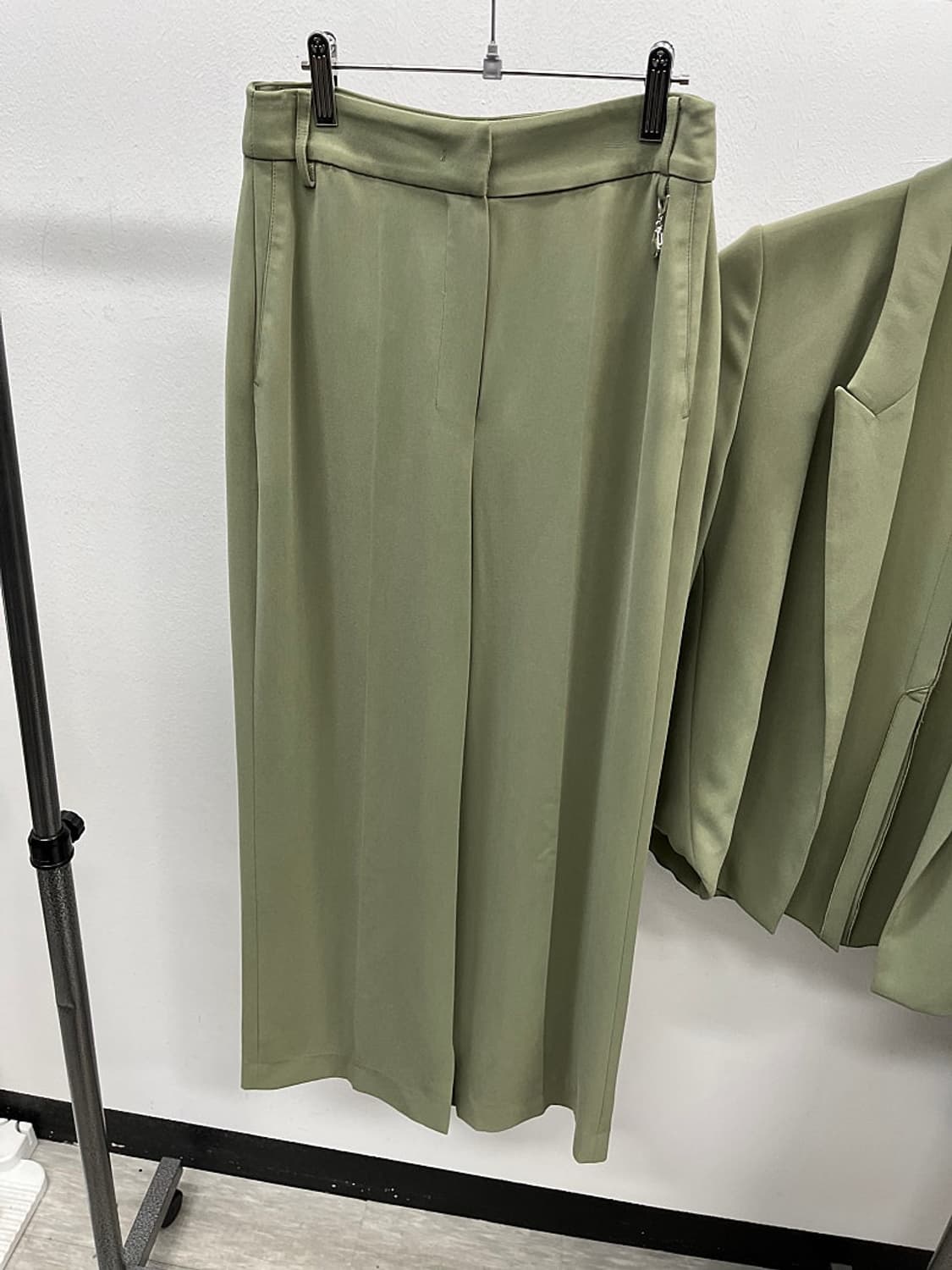 여) 미샤 아세테이드 카키 셋업  상품이미지8