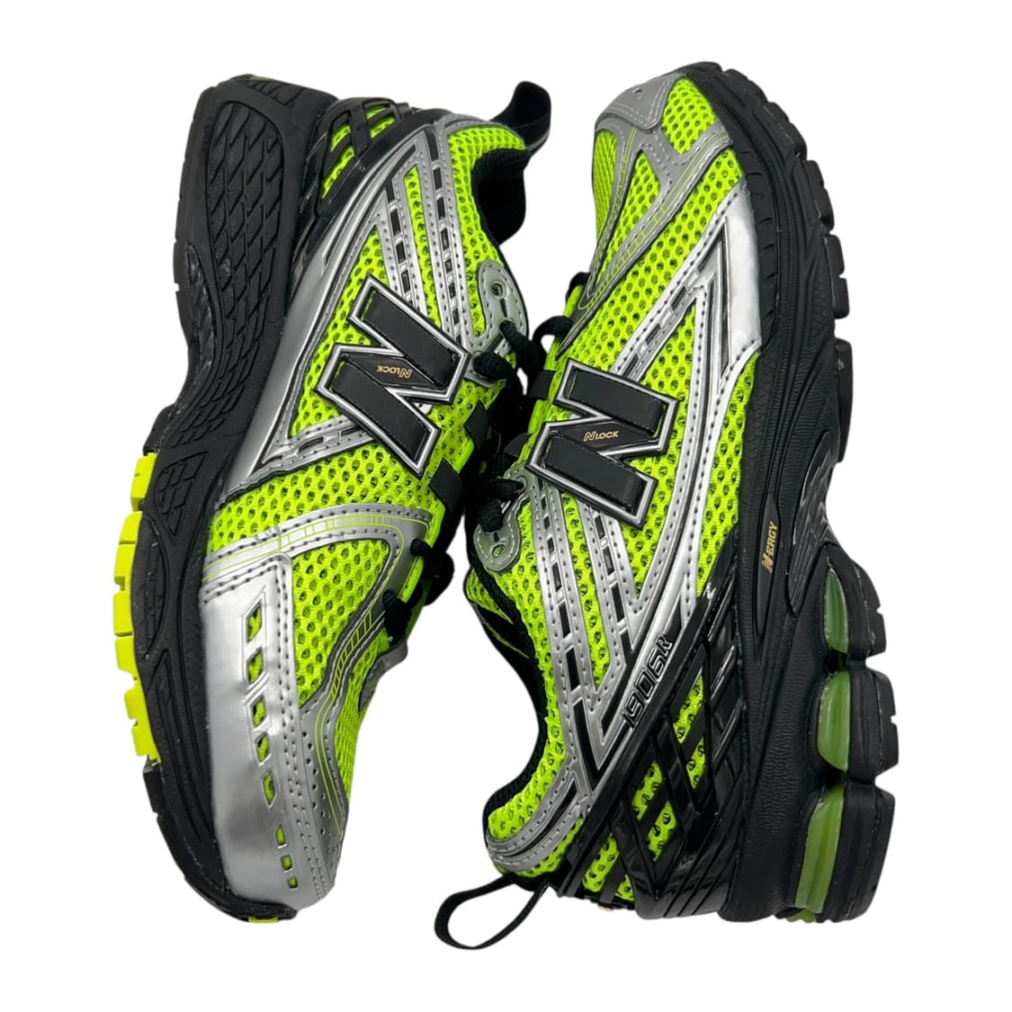 230 뉴발란스 1906R 볼트 실버 상품이미지3