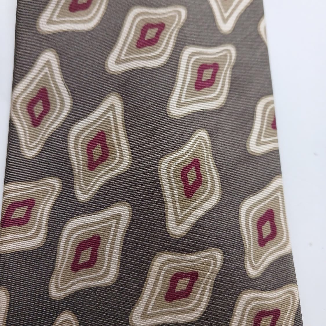 아쿠아스큐텀 브라운 다이아몬드 패턴 넥타이 9.4cm A등급 A18573 상품이미지7