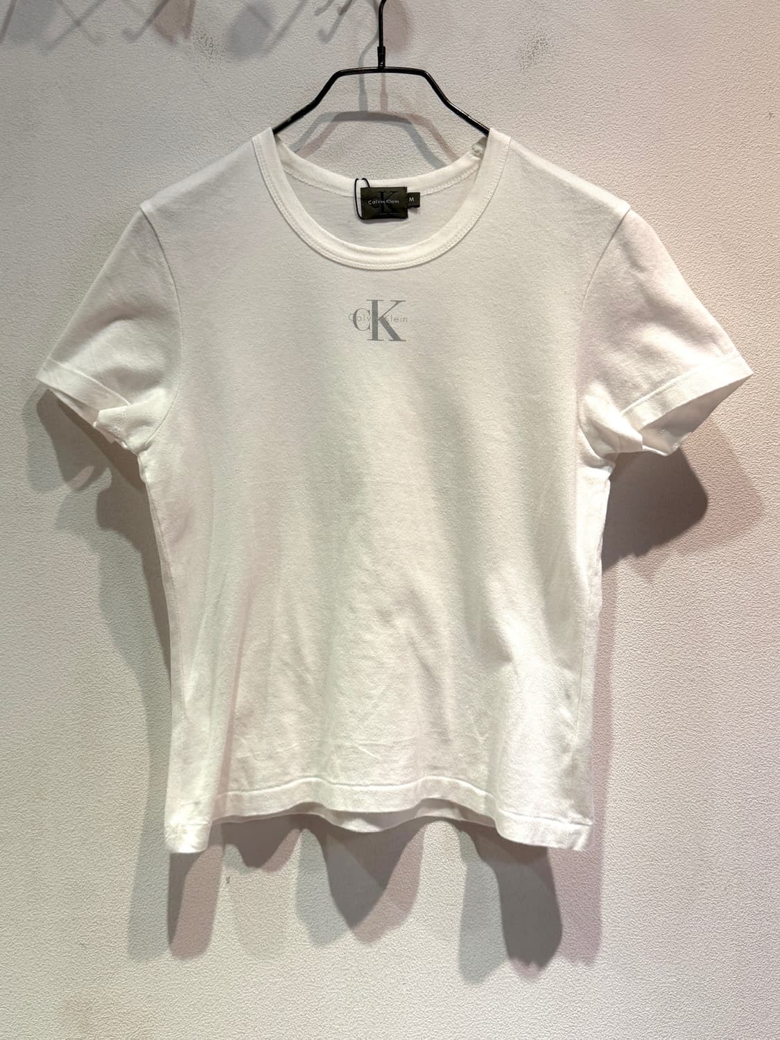 Calvin Klein Mini Logo White Tee 상품이미지1