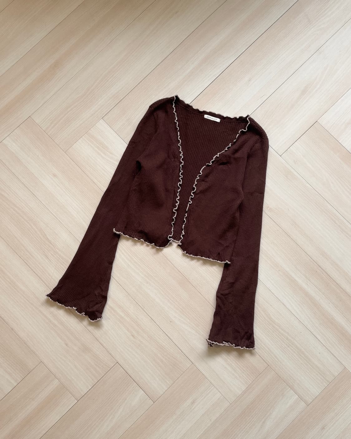 [Vintage] Ruffle Hem Cropped Knit Cardig 상품이미지1