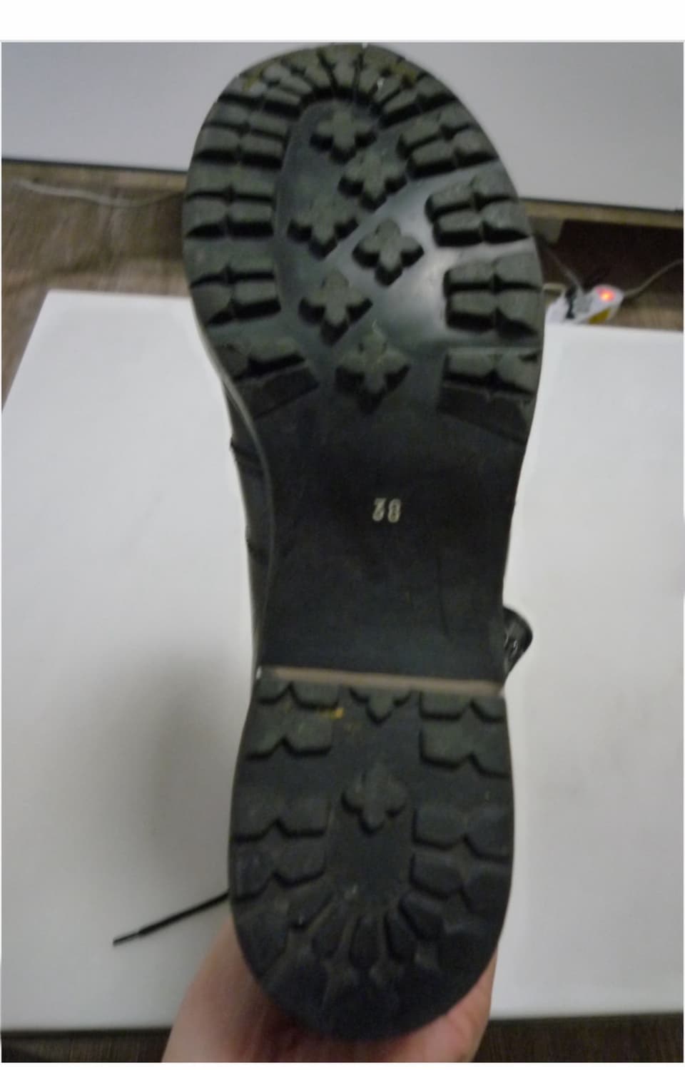 MOMA x 바니스 뉴욕 가죽 부츠 상품이미지3