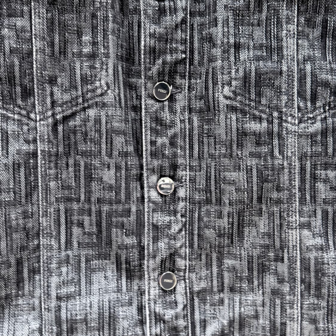 50 / 펜디 FF 로고 벨벳 데님 블랙 자켓 상품이미지3