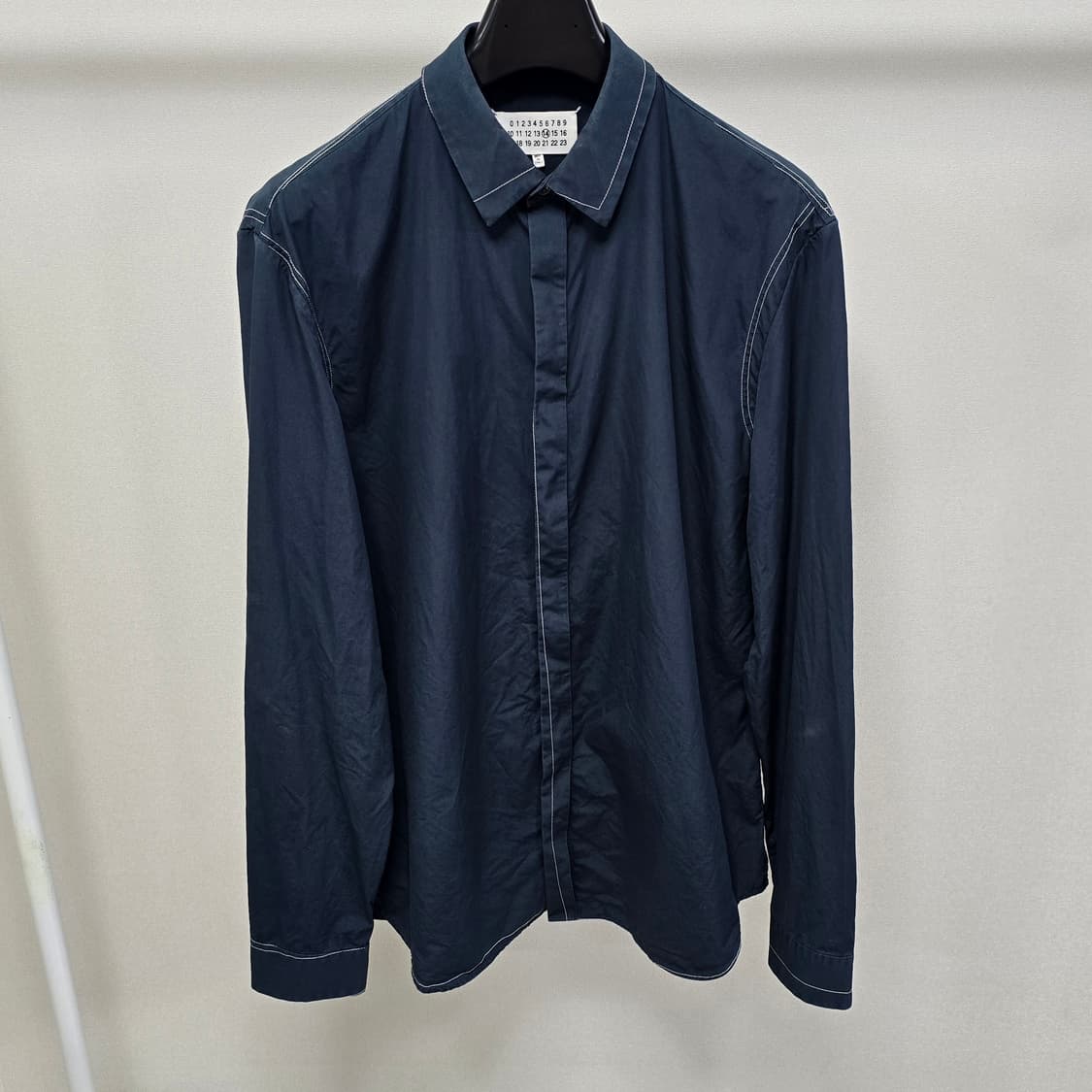 메종 마르지엘라 백로고 스티치 셔츠 43사이즈 판매 상품이미지2