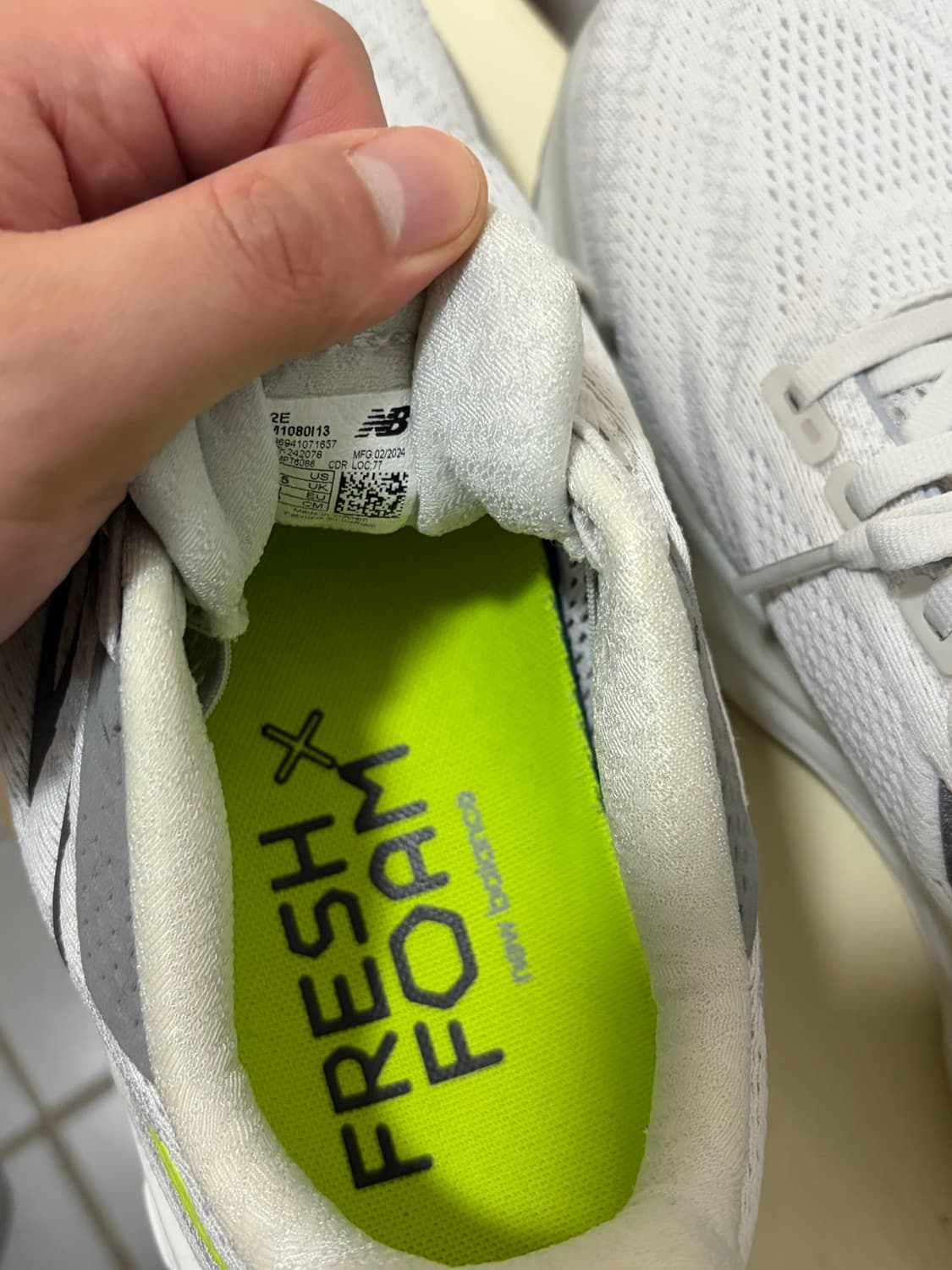 250) 뉴발란스 1080v13 그레이 상품이미지5