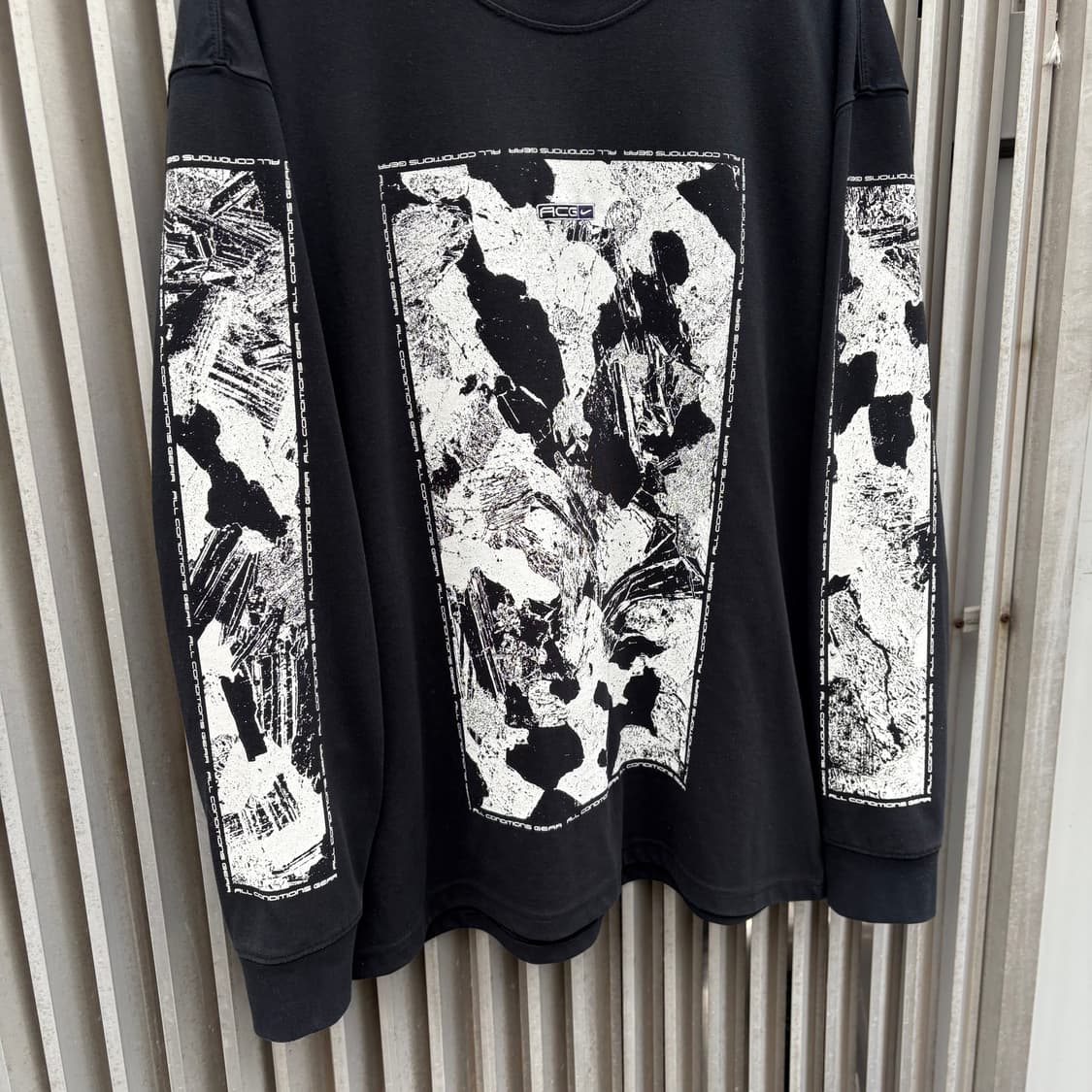 나이키 acg ROCK 롱슬리브 상품이미지2