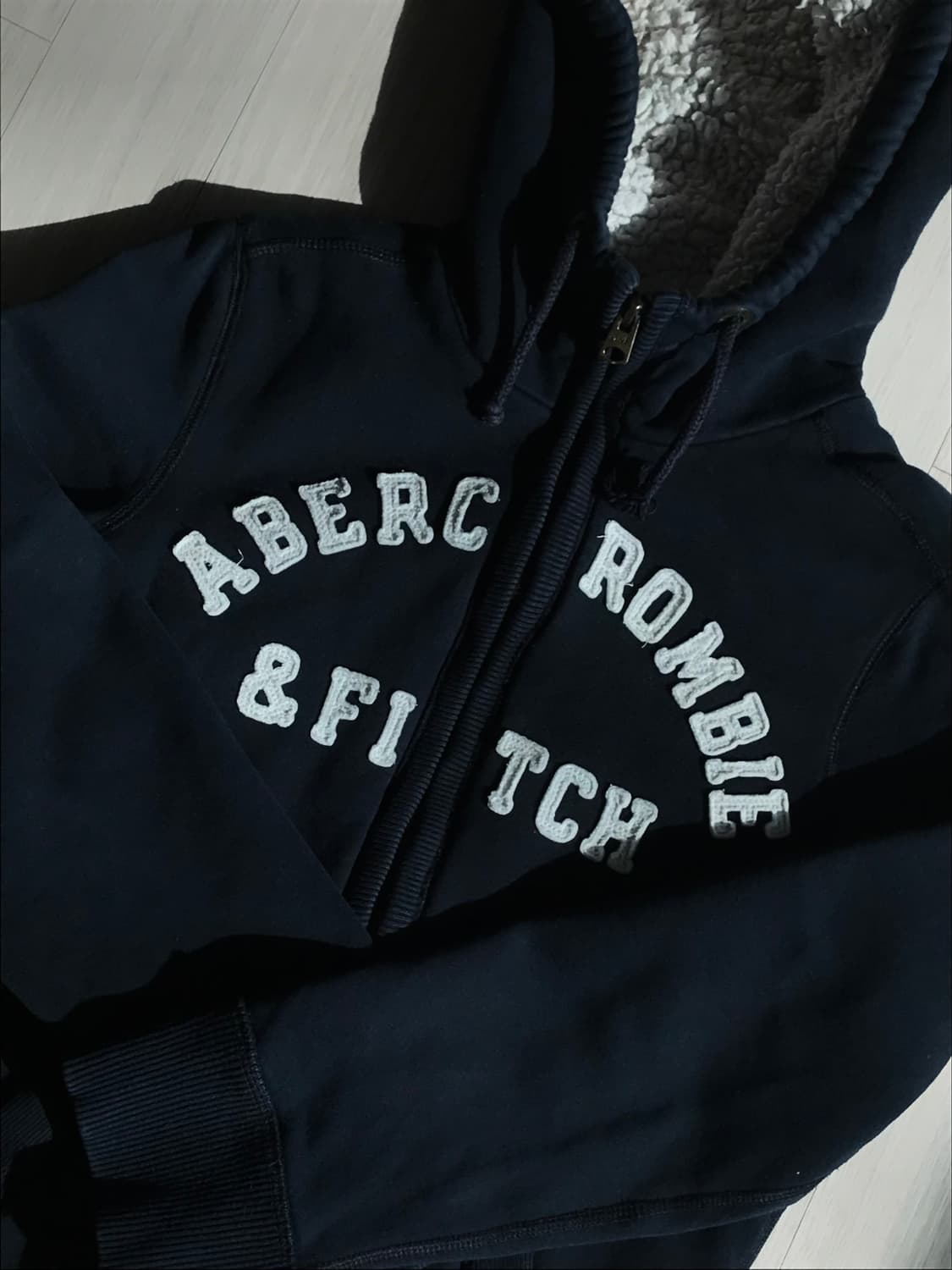 아베크롬비 스펠로고 울프죠 후드집업 상품이미지1