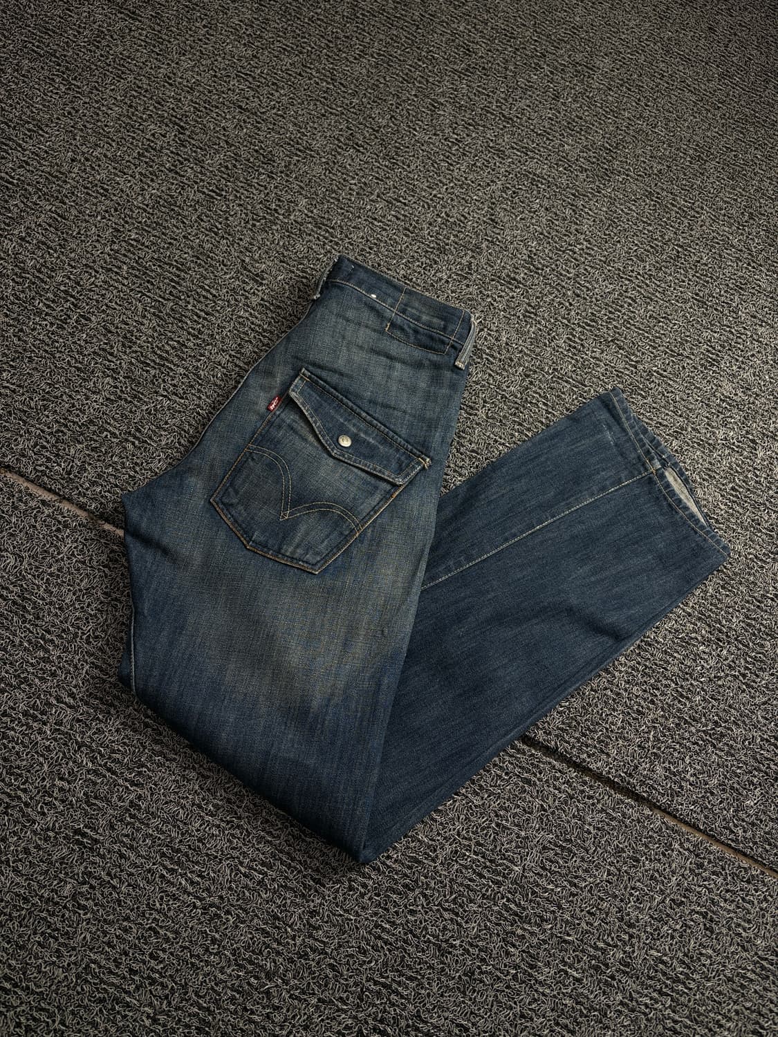 리바이스 엔지니어드진 루드핏 커브드 데님 팬츠 1860 상품이미지1