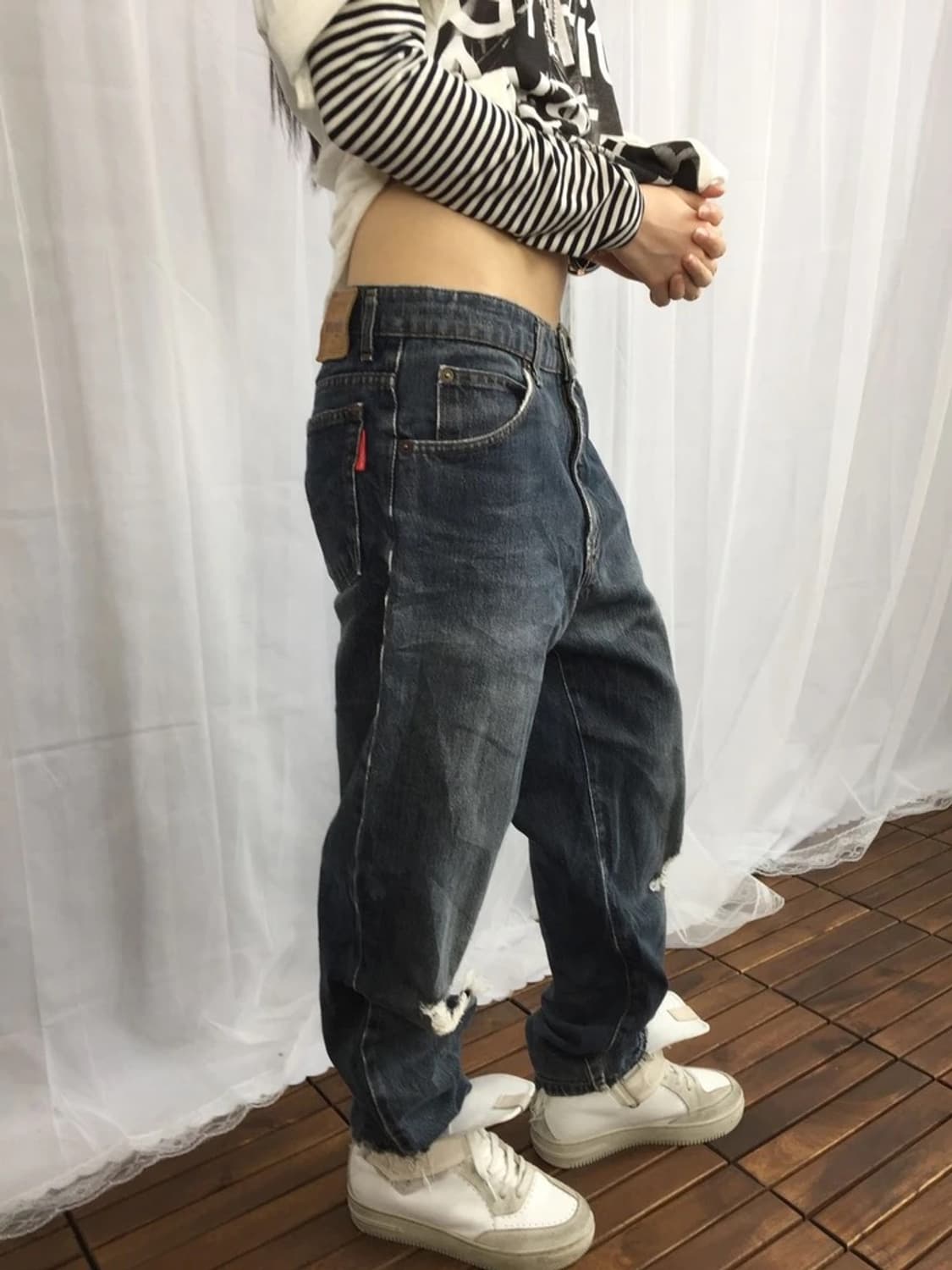 Wrangler Black Distressed Denim Pants 상품이미지3