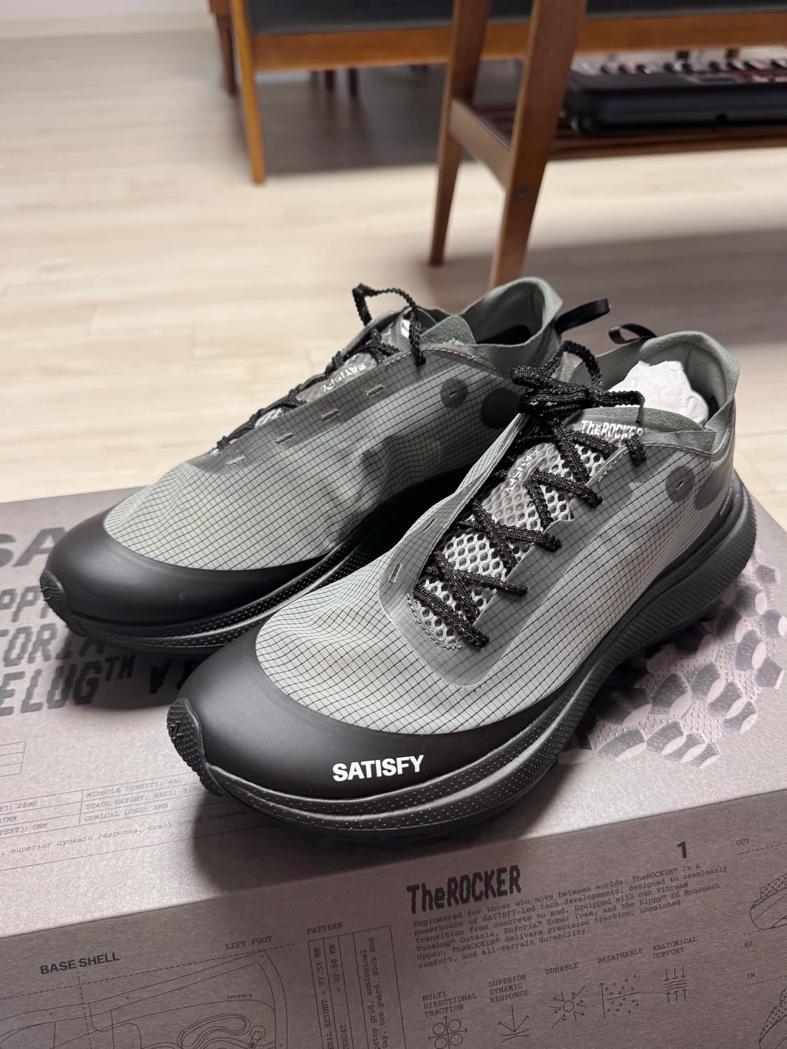 새티스파이 SATISFY 더 락커 the rocker 쉐도우us 10.5 상품이미지1
