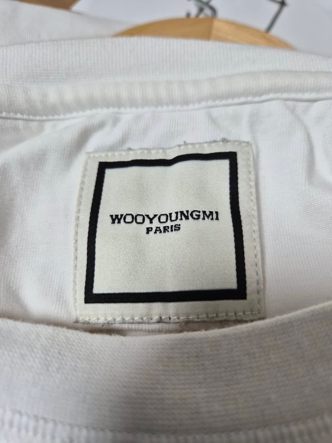 우영미Wooyyuongmi 백로고 롱슬리브 50사이즈 - T66 상품이미지3