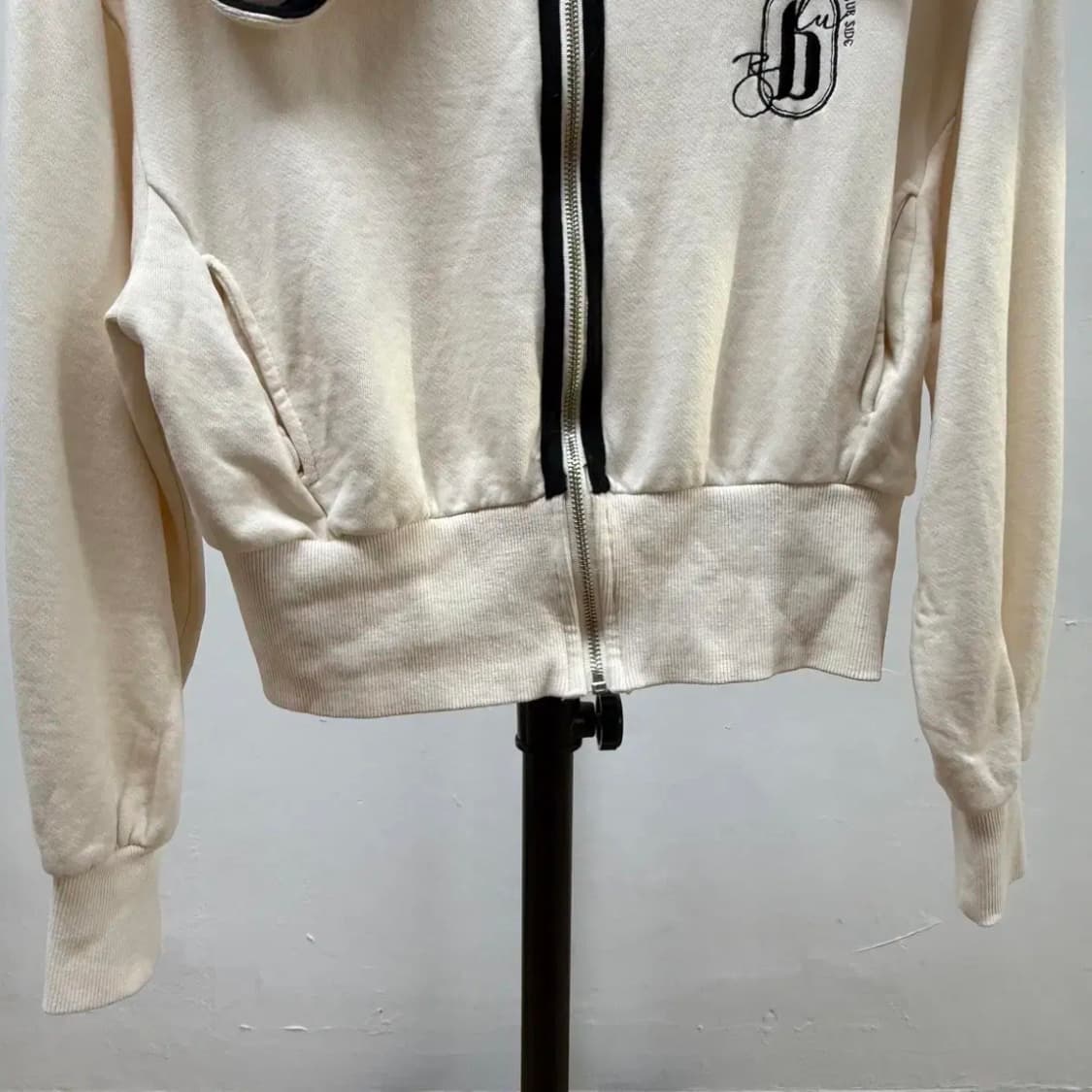 EGOIST 에고이스트 빅카라 배색 집업 맨투맨 아이보리 55 JS20 상품이미지4