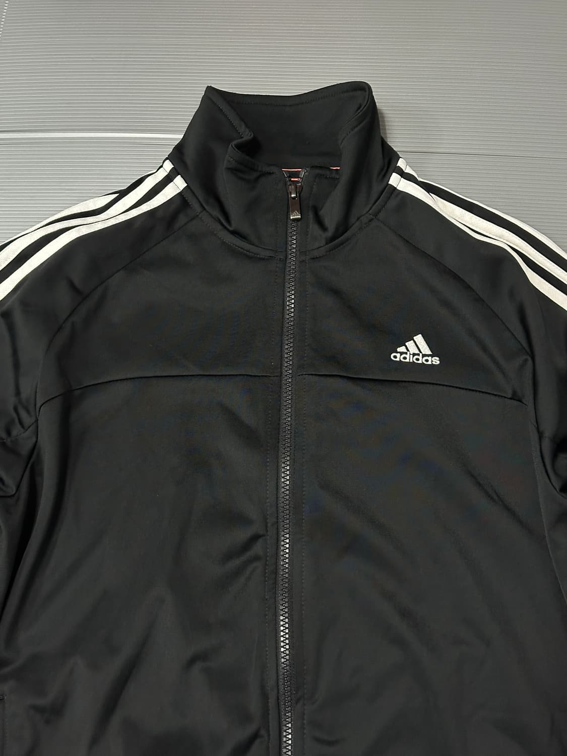 아디다스 에센셜 트랙탑 져지 블랙 105 상품이미지2