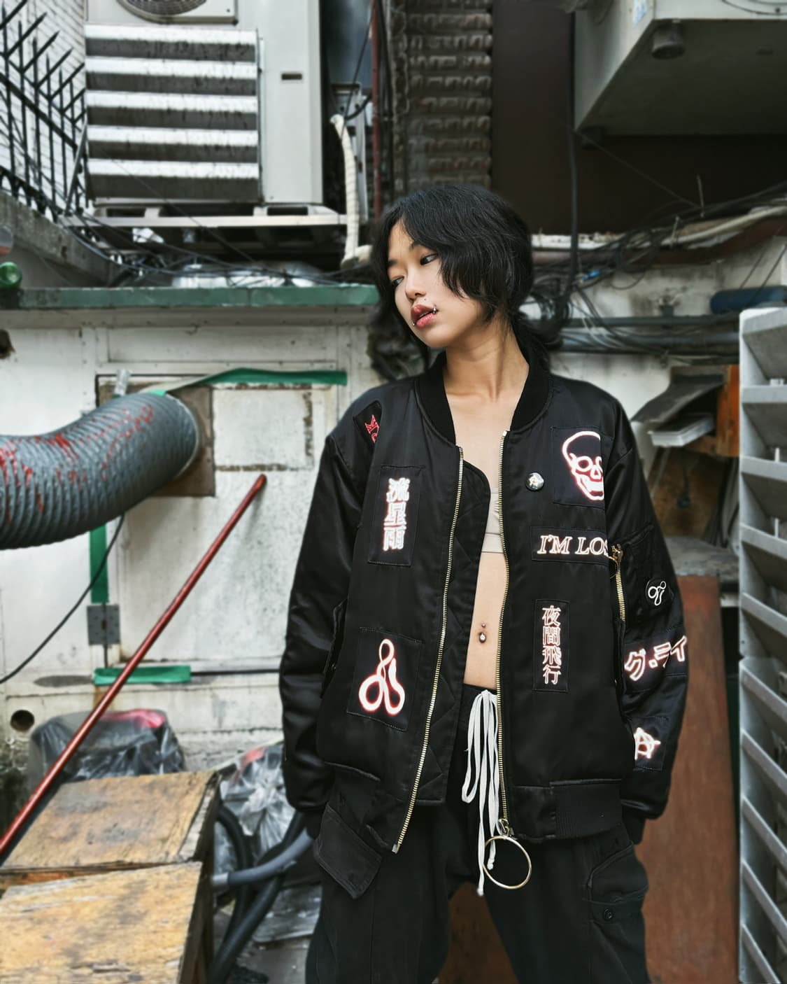 혜인 서 15fw 패치 디테일 봄버 자켓 상품이미지4
