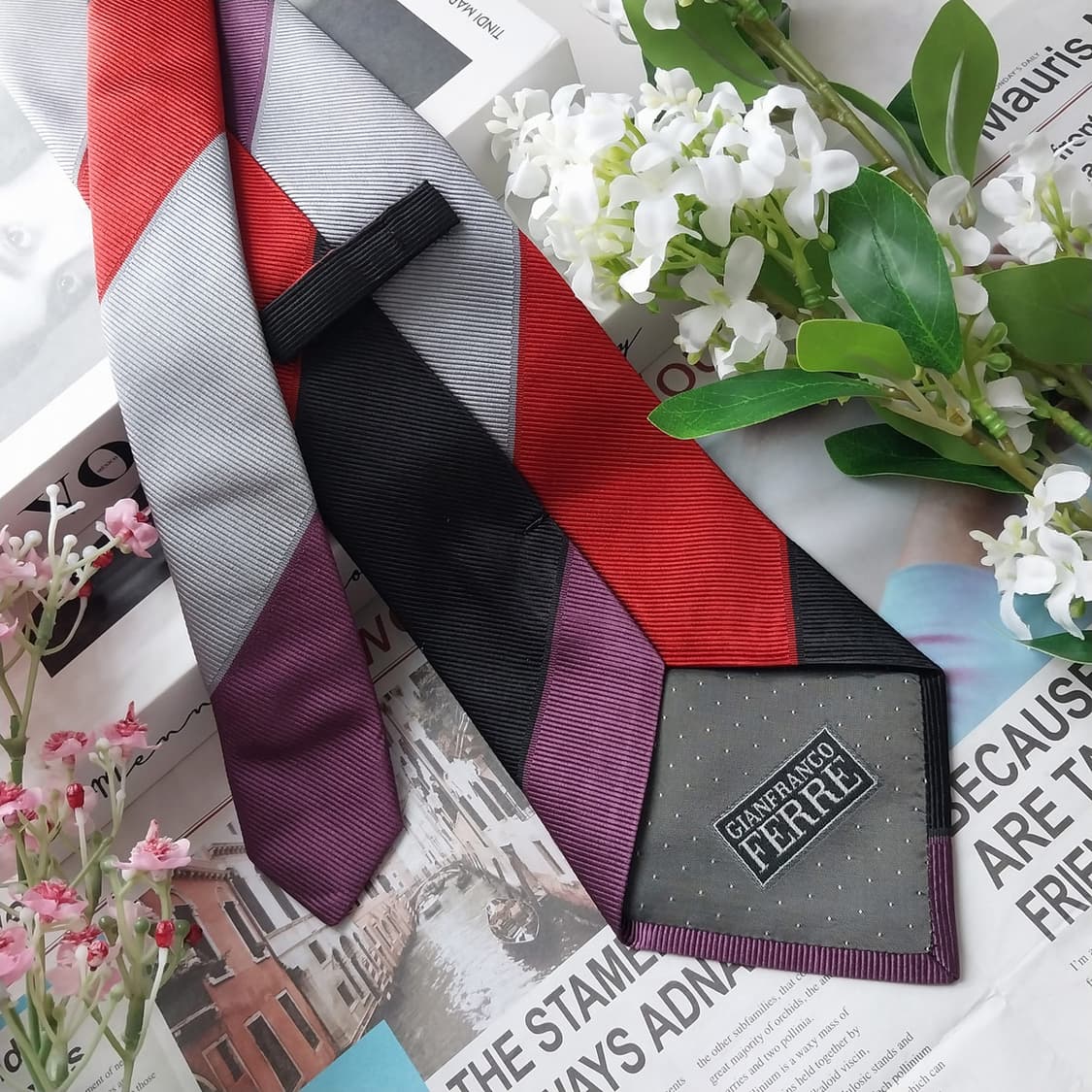 지안프랑코 페레 실크 블록 패턴 넥타이 9.6cm A+등급 K1457
 상품이미지5