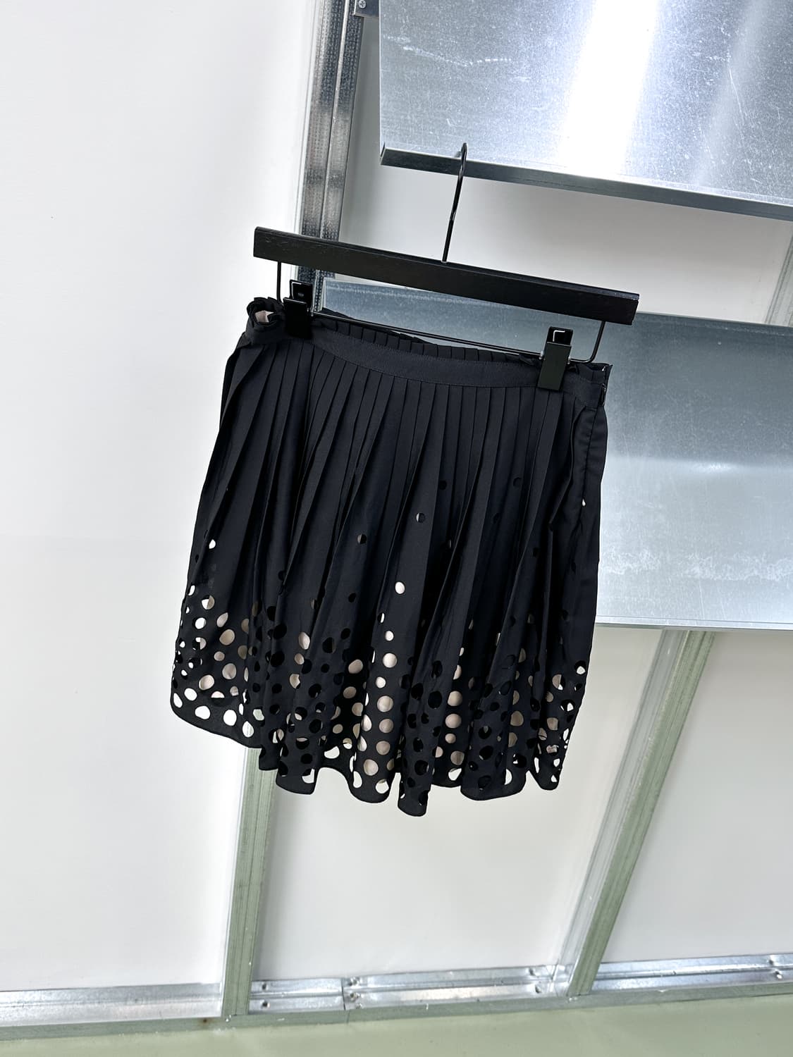 dot hole flare skirt 상품이미지1
