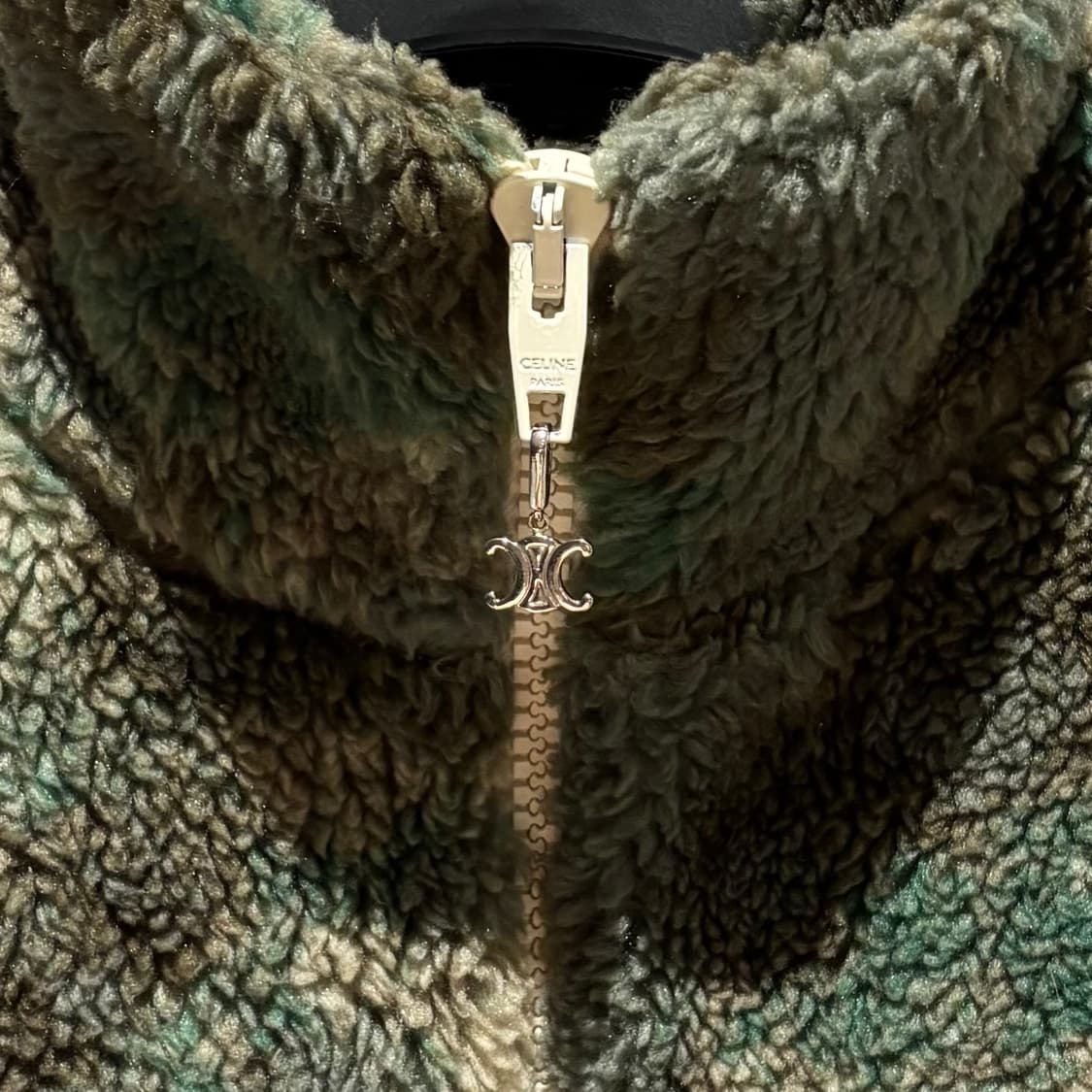 셀린느 오버사이즈 카모플라쥬 후리스 상품이미지2