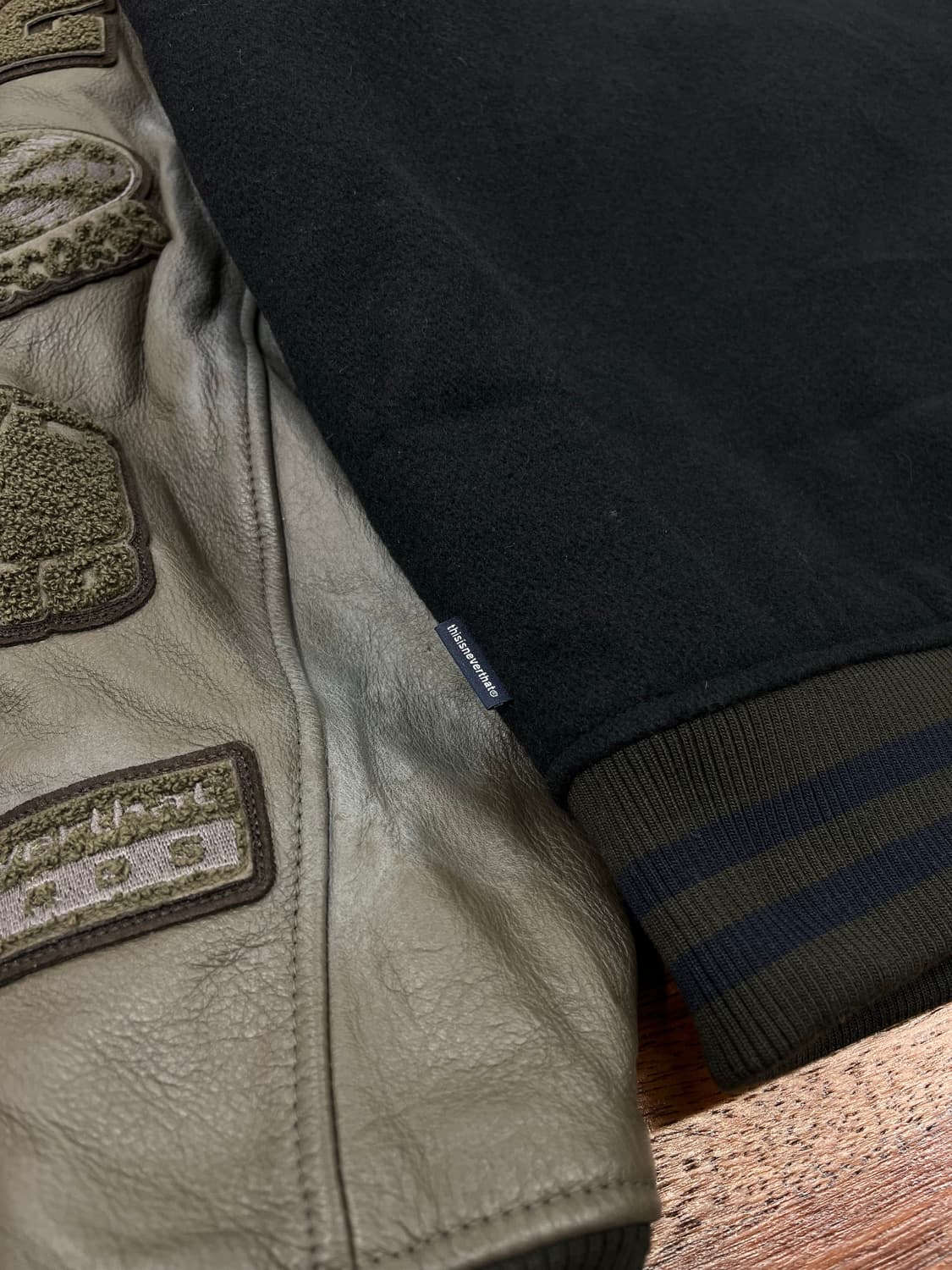 디스이즈네버댓 레코드 바시티자켓 상품이미지9