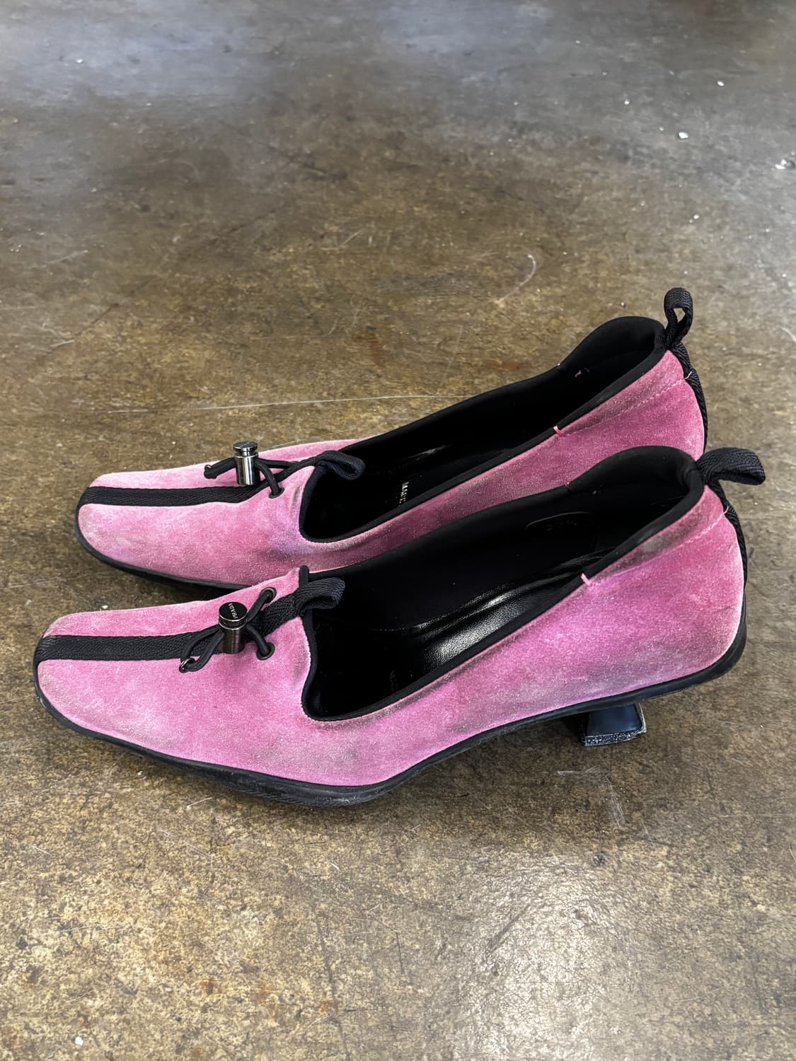 프라다 핑크 스웨이드 힐 37.5 상품이미지4