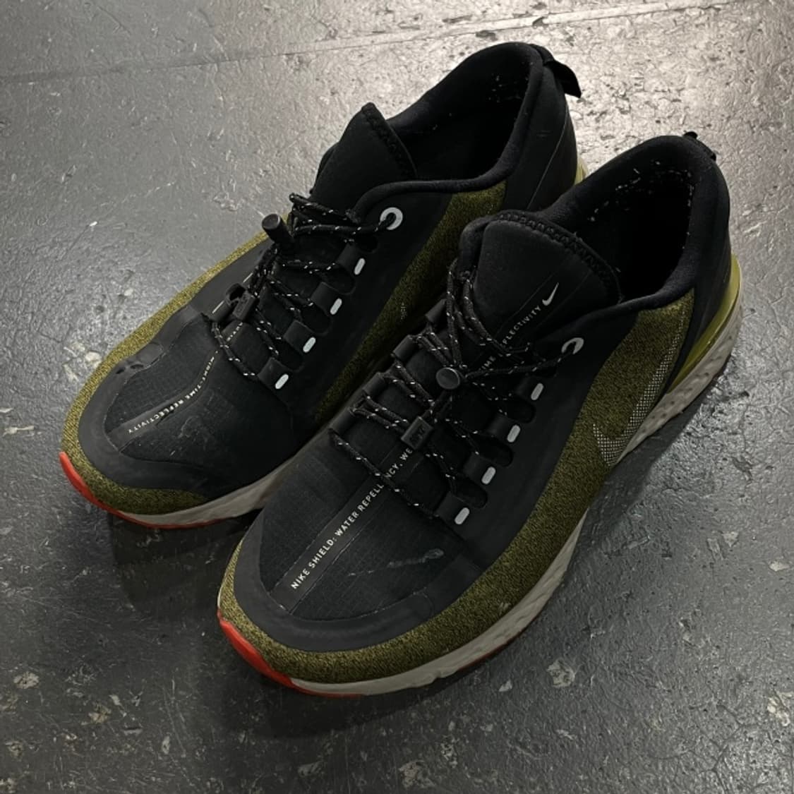 255 나이키 오디세이 리액트  상품이미지3