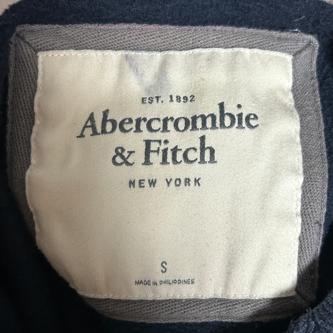 아베크롬비 슬림핏 네이비 후드티 상품이미지2