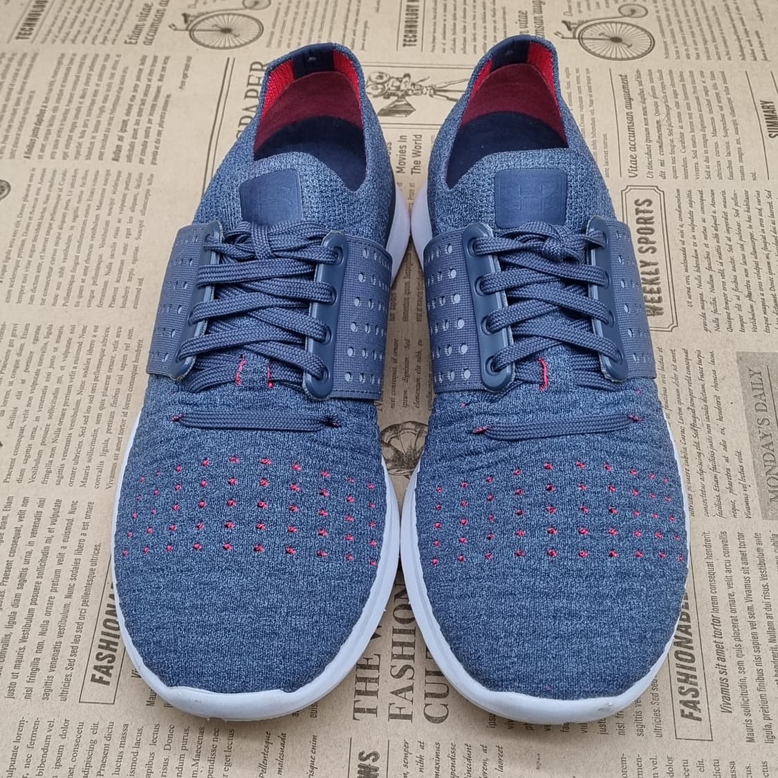 언더아머 스피드폼 여성런닝화235 상품이미지2