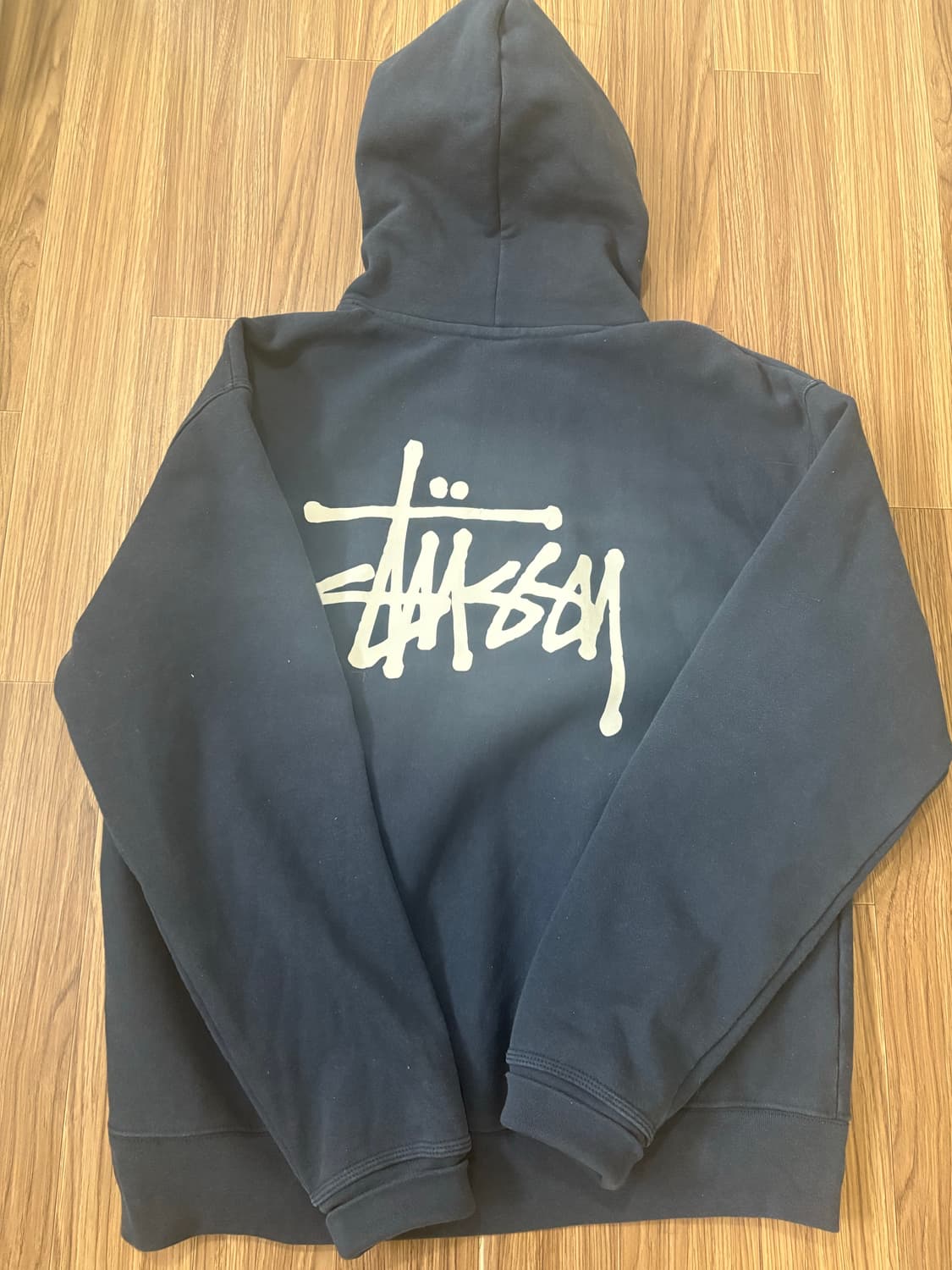 상태 새상품급 스투시 네이비 후드l 팝니다 상품이미지3