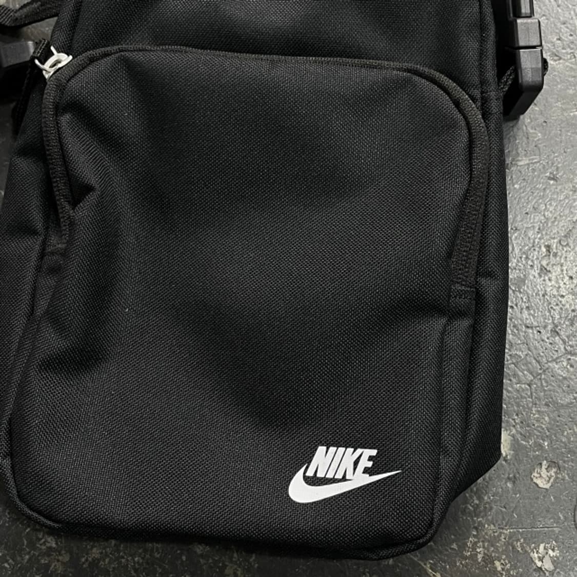 나이키 크로스백 상품이미지2