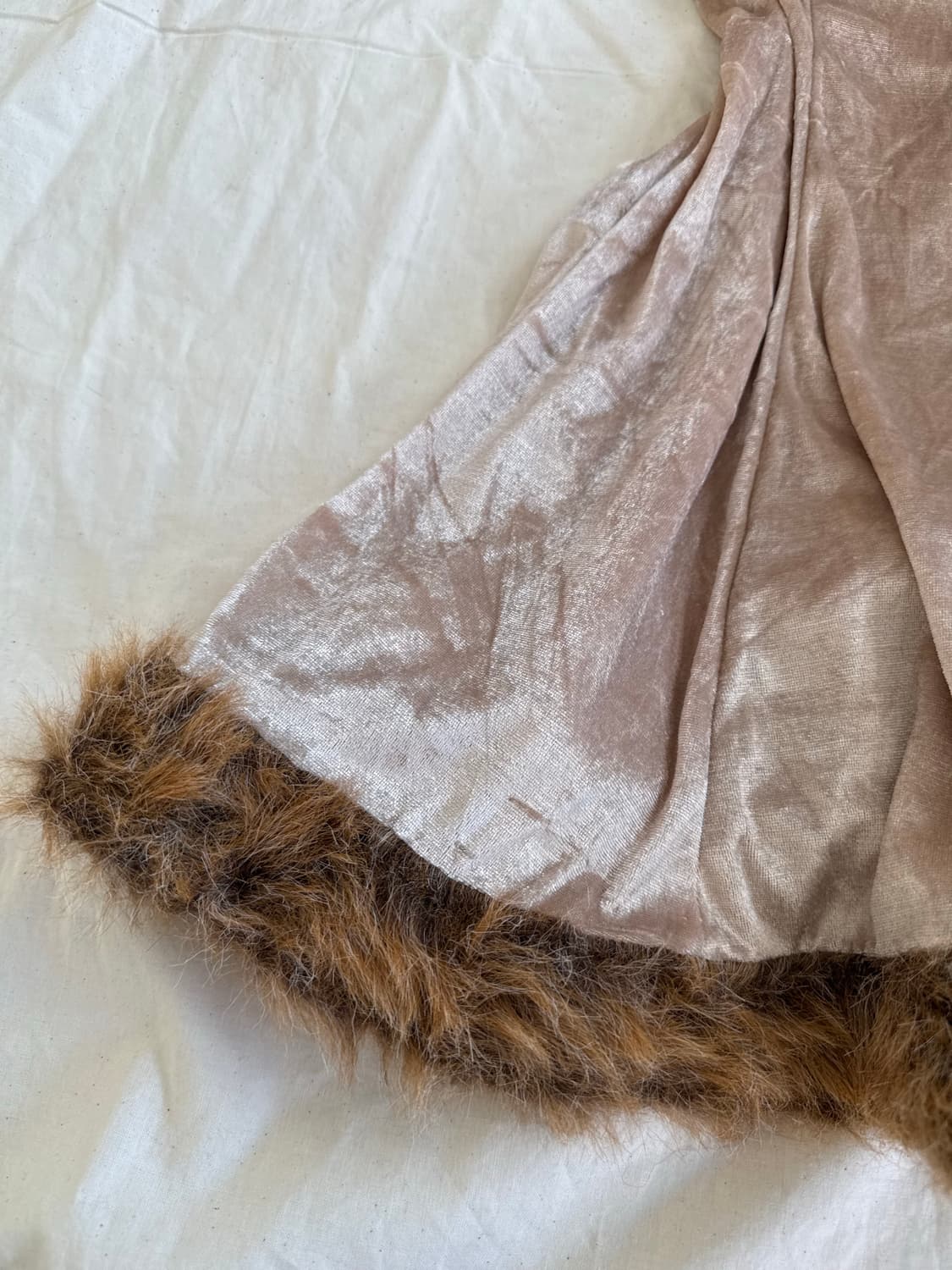 벨벳 퍼 라떼 히메갸루 미니 원피스 상품이미지4