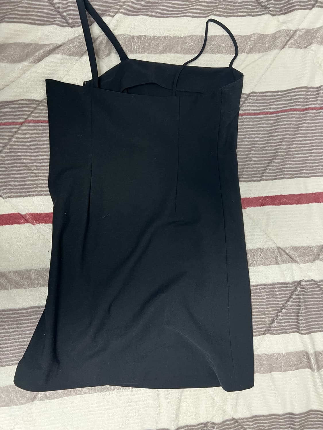 더 오픈프로덕트 원피스 블랙 컬러 상품이미지2