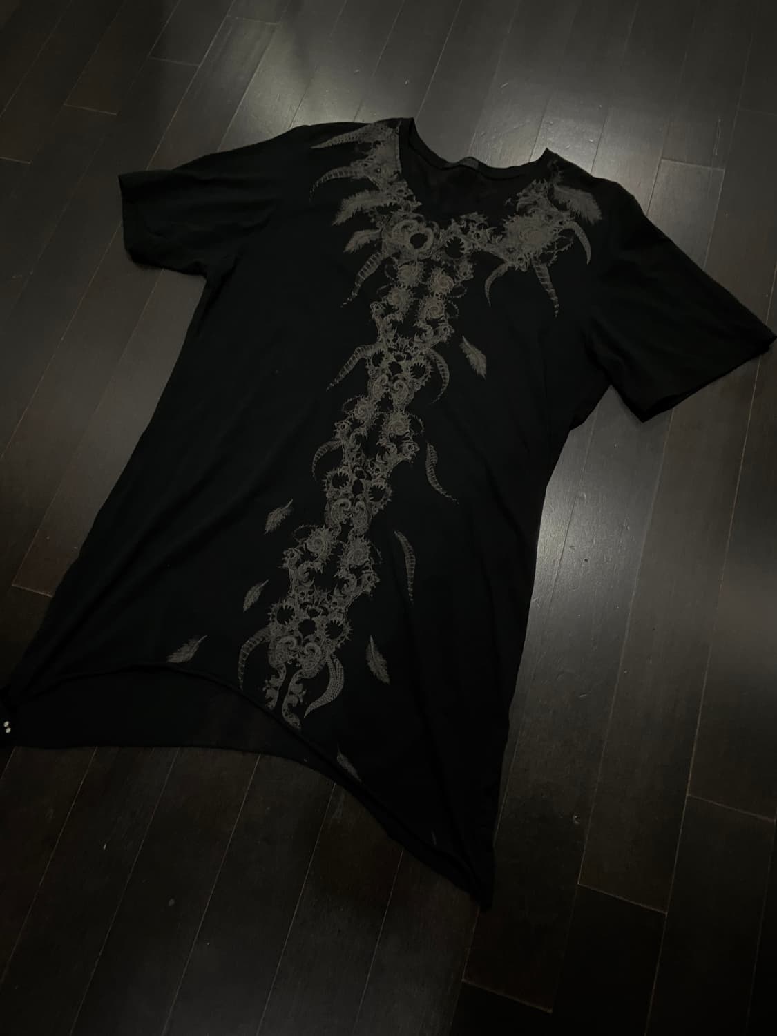 kmrii feather asymmetry t-shirt 상품이미지2
