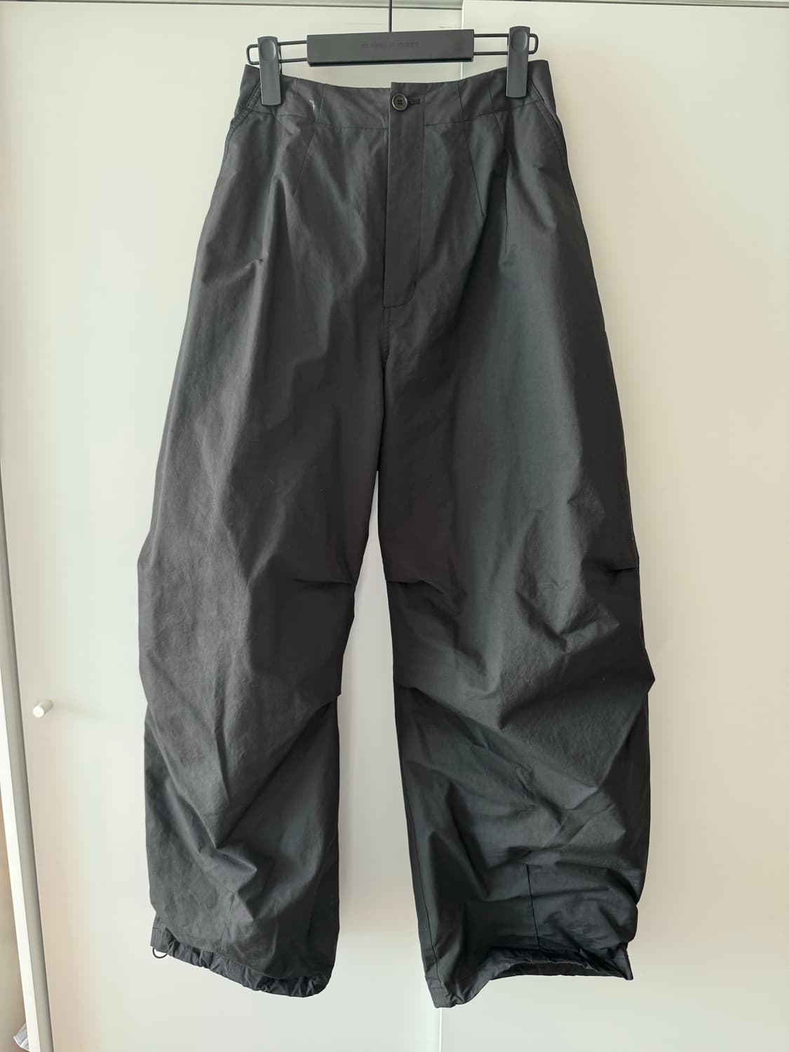 M 아모멘토 드로우 스트링 와이드 퍼티그 팬츠 블랙 상품이미지1