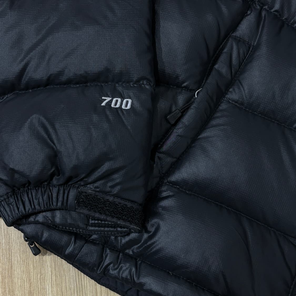 노스페이스 700 경량패딩 눕시패딩 상품이미지3