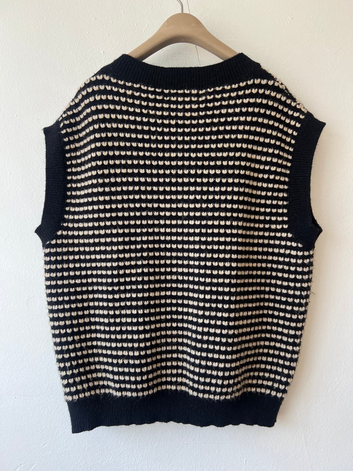 앤트로폴리지 Anthropologie  여성 블랙 니트조끼 간절기조끼 상품이미지3