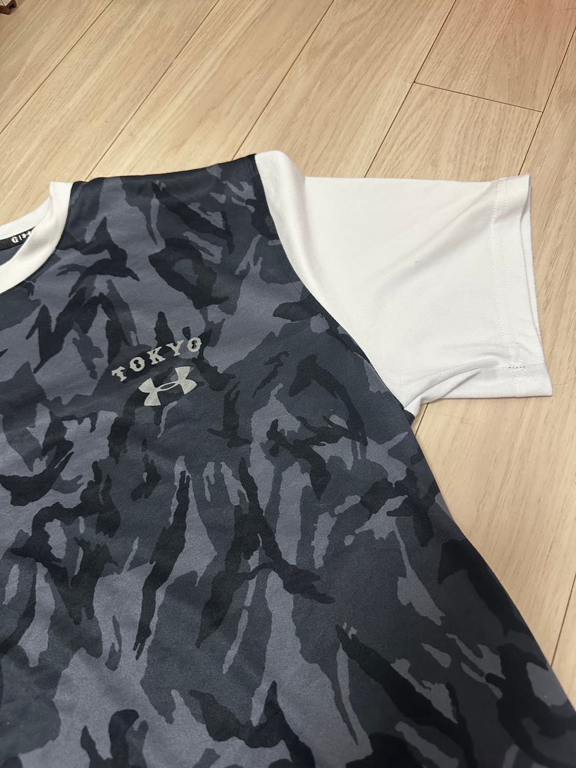 언더아머 카모 반팔 상품이미지1