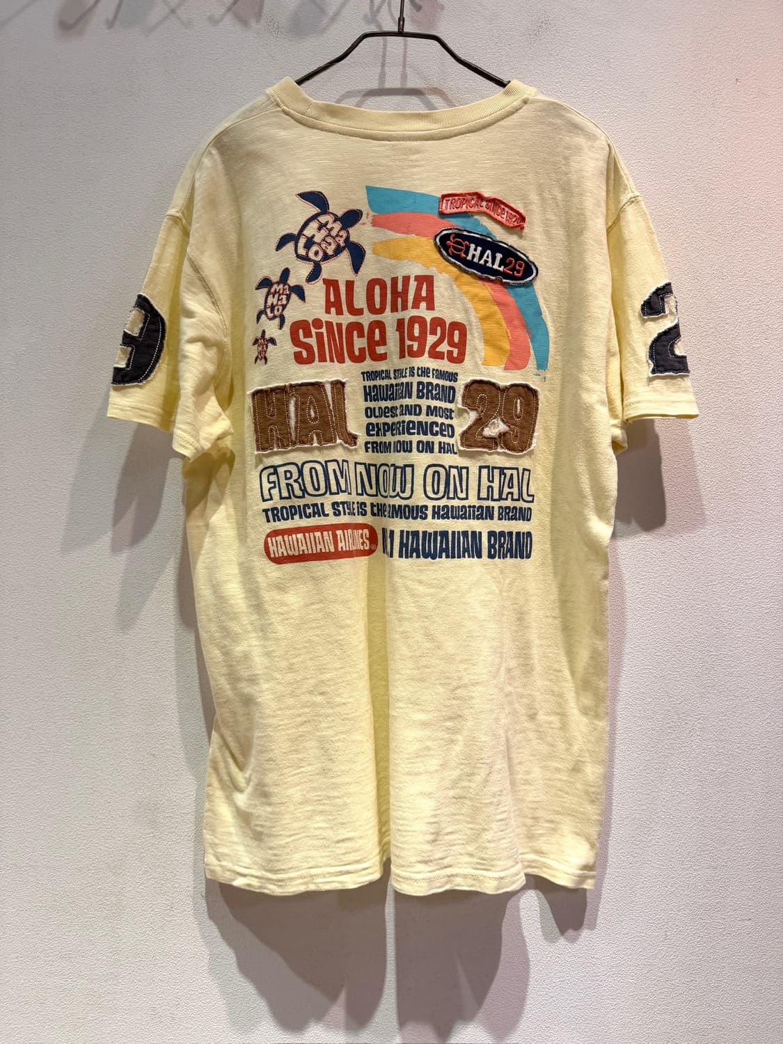 Hawaiian Airlines Vintage Patch Tee 상품이미지1