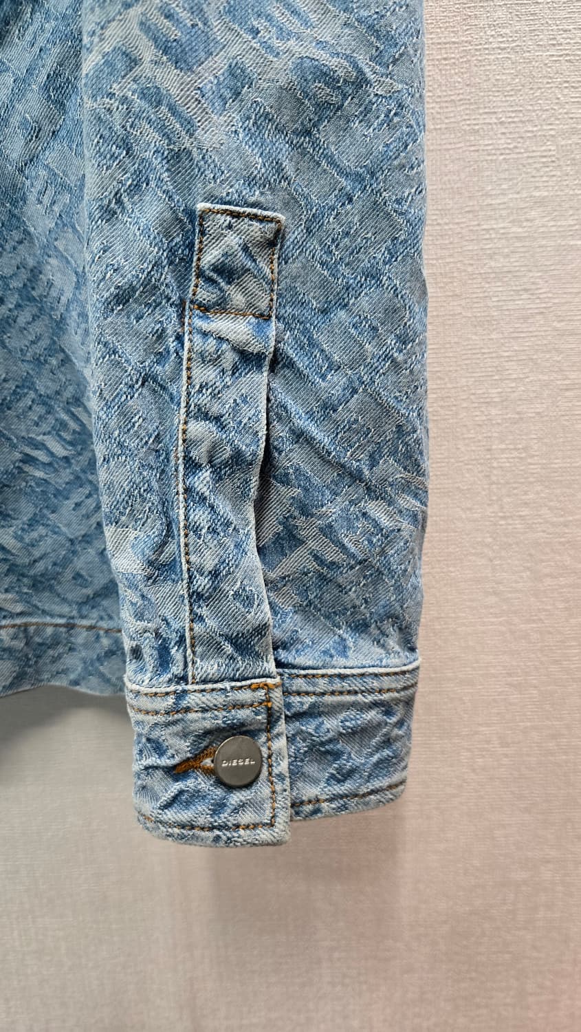 디젤(Diesel)M- 정품  모노그램 패턴 데님 셔츠 재킷 상품이미지3