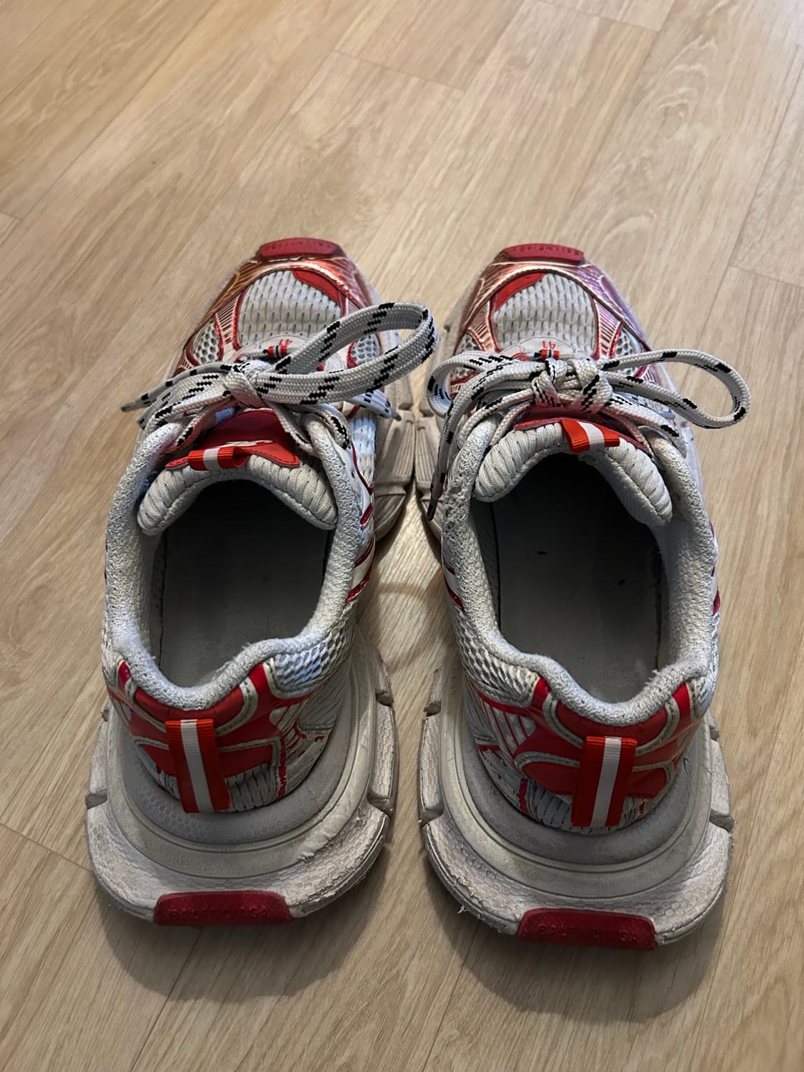 발렌시아가 3xl 레드 41사이즈 상품이미지4